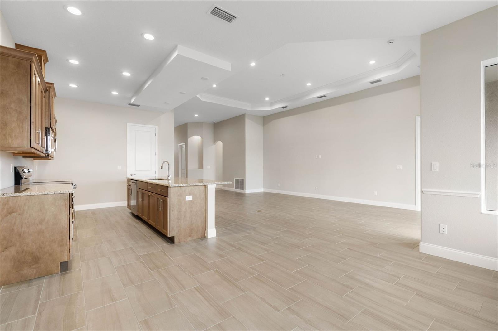 MARINA DEL PALMA - Residential