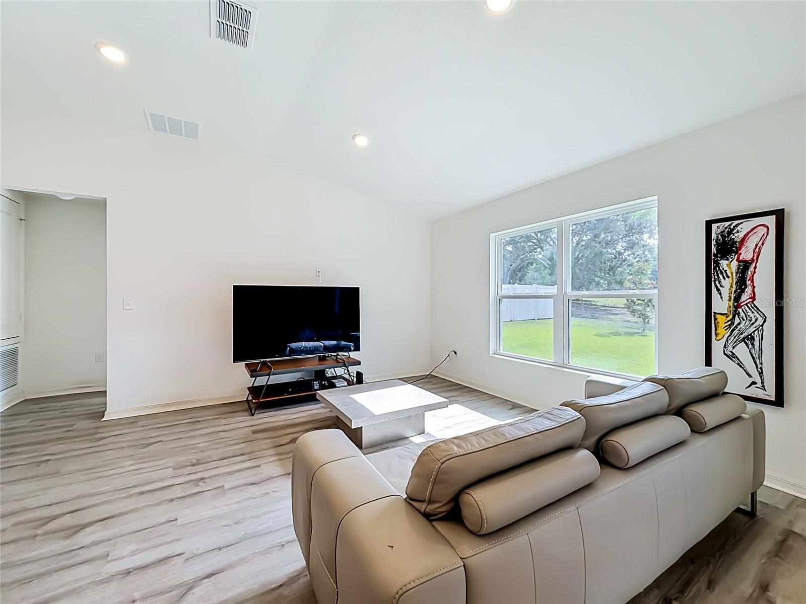 1507 GERANIUM DRIVE