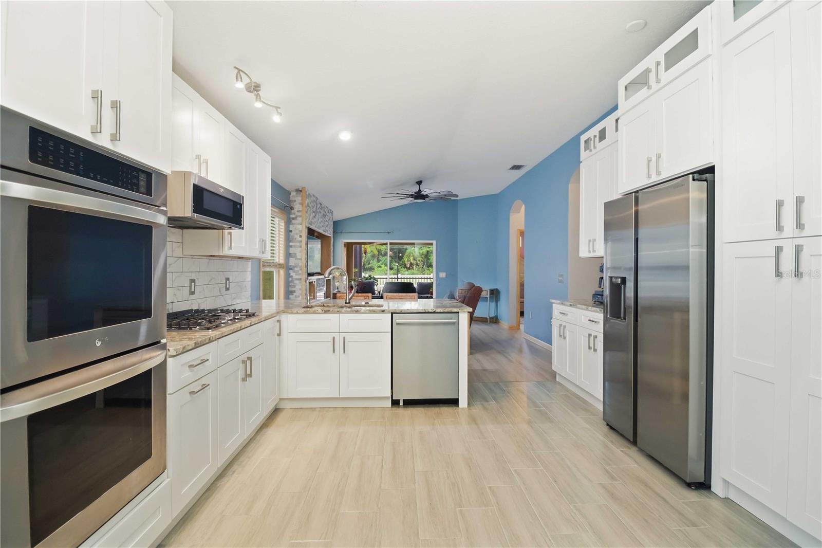 SUMMERFIELD VILLAGE CYPRESS BANKS - Residential
