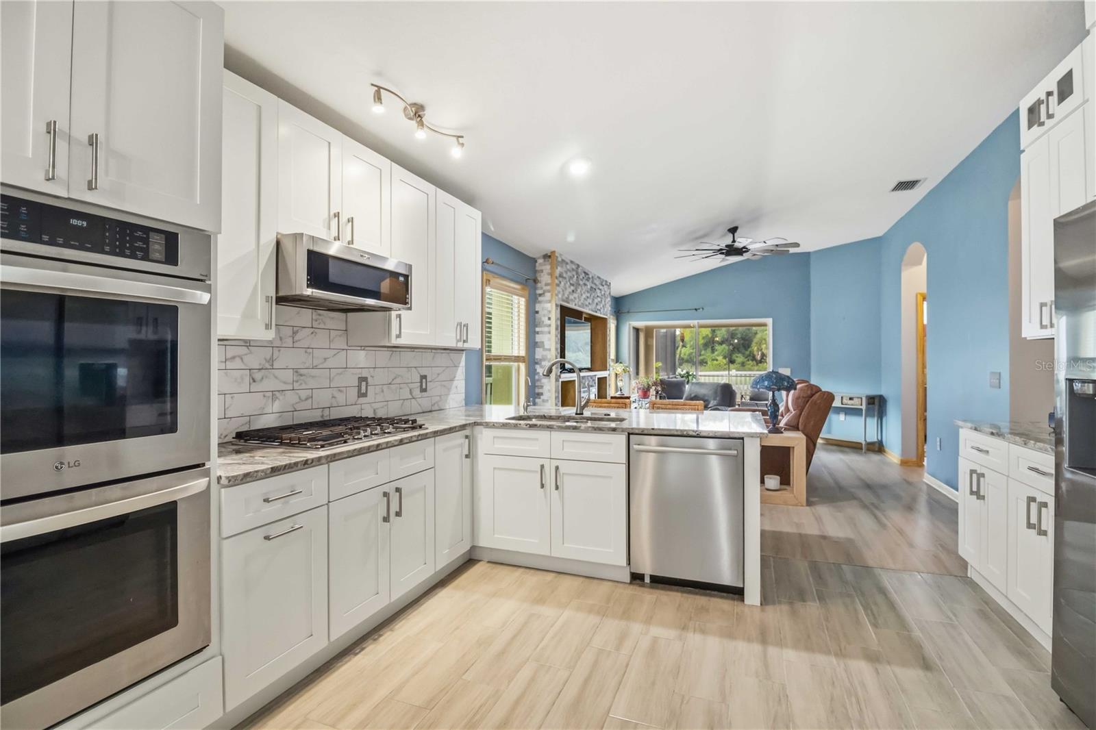 SUMMERFIELD VILLAGE CYPRESS BANKS - Residential