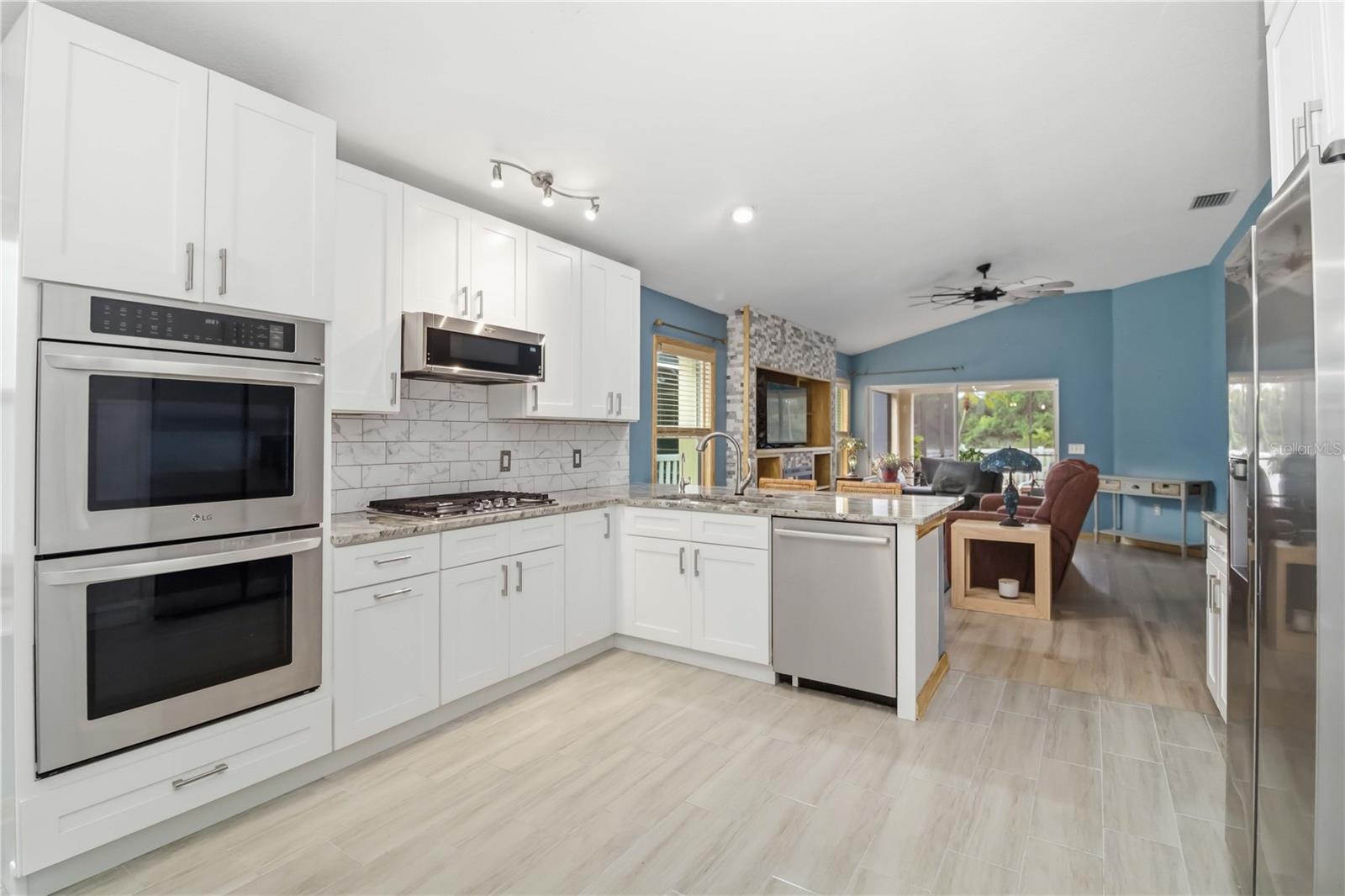SUMMERFIELD VILLAGE CYPRESS BANKS - Residential