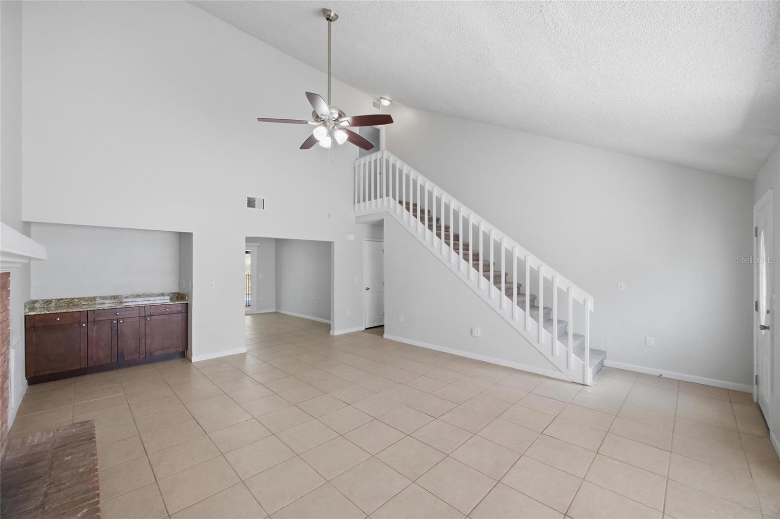 BLOOMINGDALE SEC W - Residential