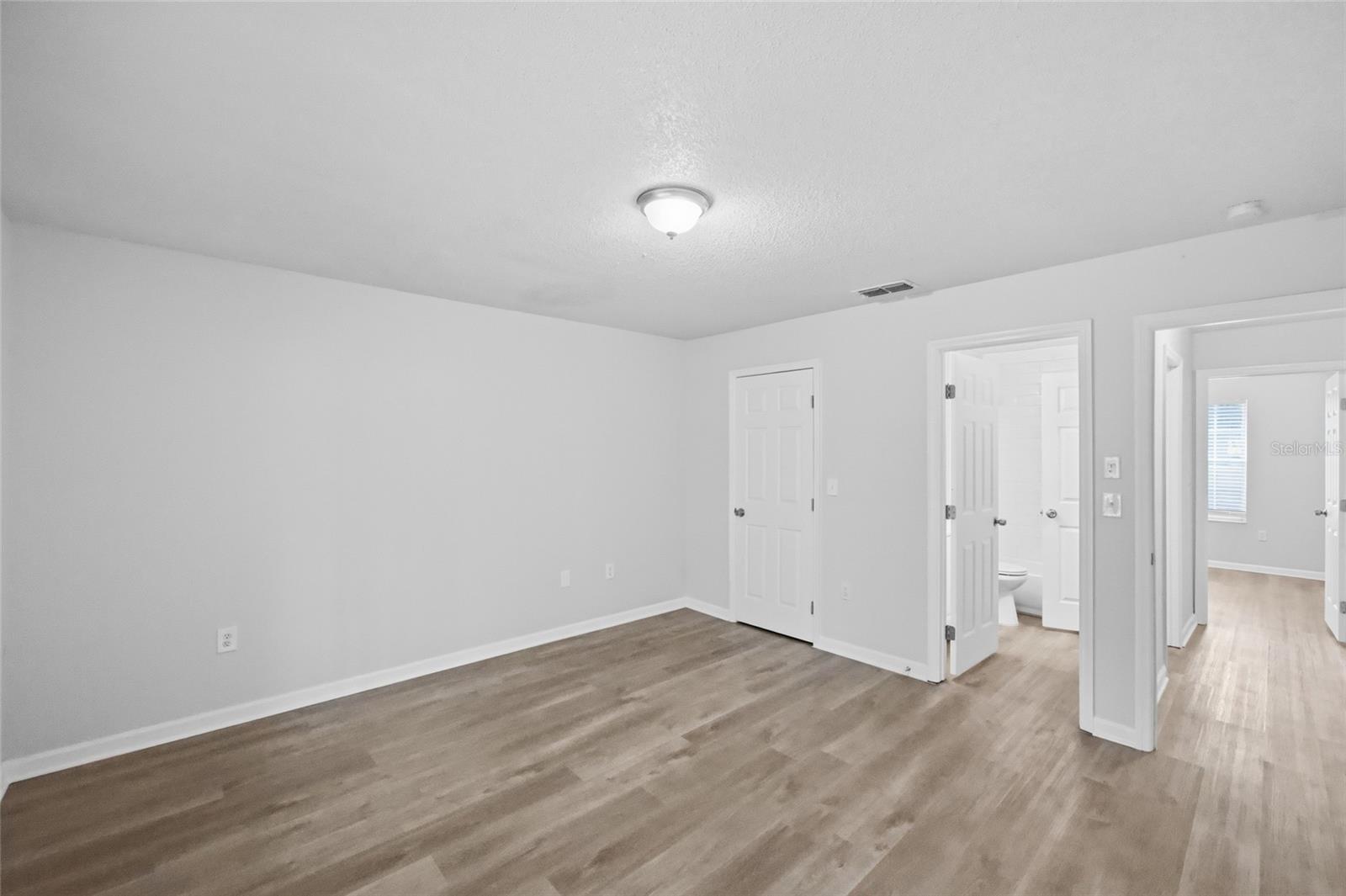 BLOOMINGDALE SEC W - Residential