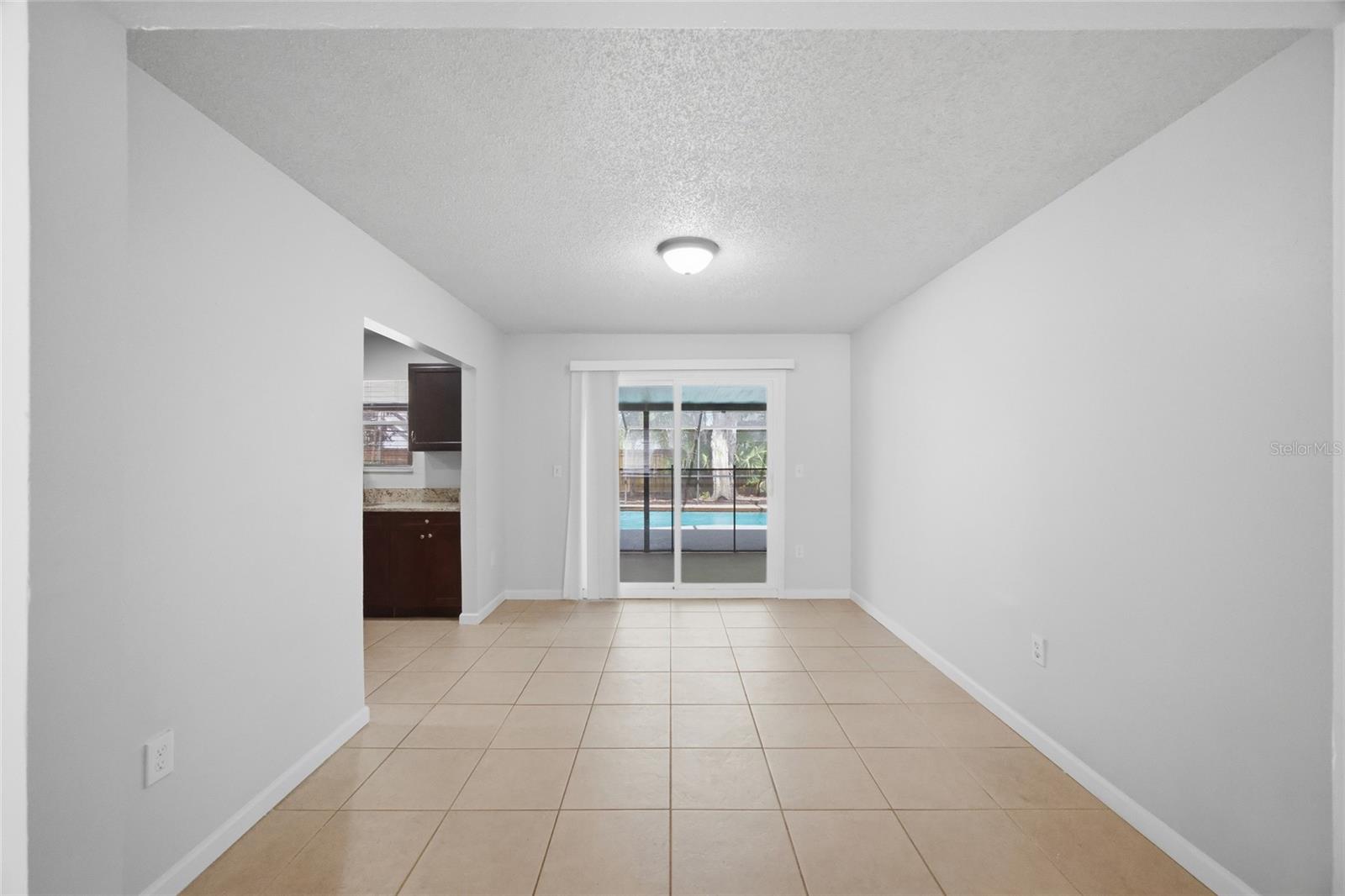 BLOOMINGDALE SEC W - Residential