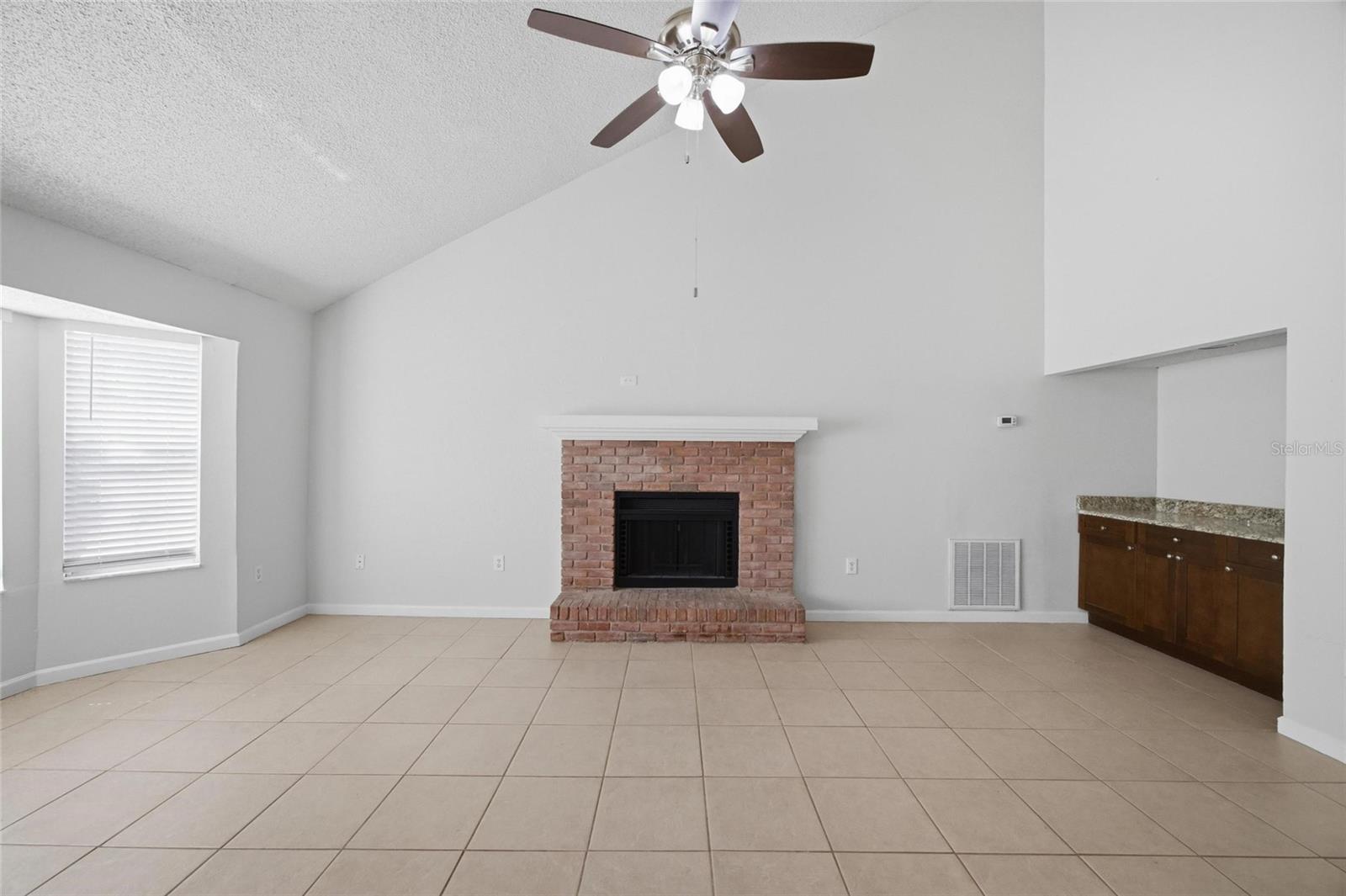 BLOOMINGDALE SEC W - Residential