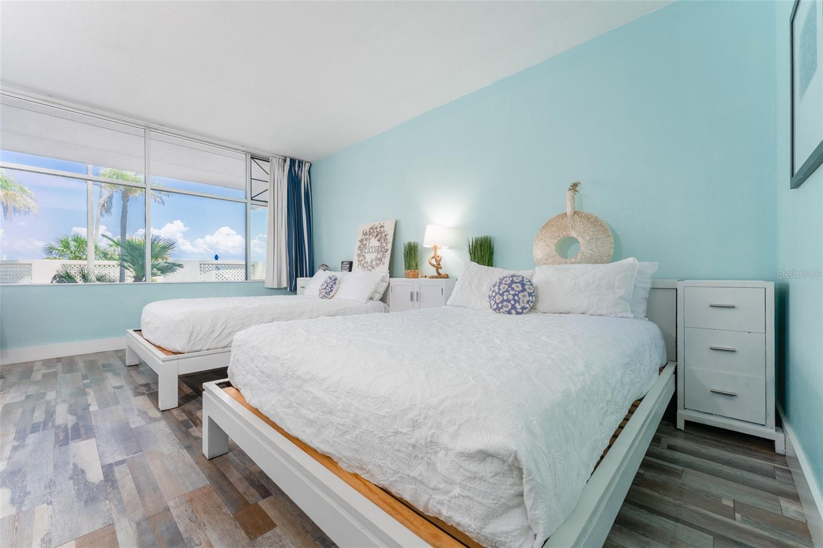 ISLAND RESORT AT MARINERS CLUB - Residential