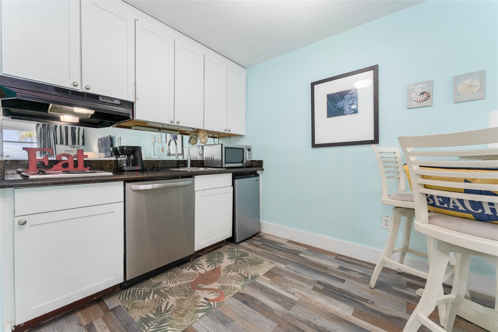 ISLAND RESORT AT MARINERS CLUB - Residential