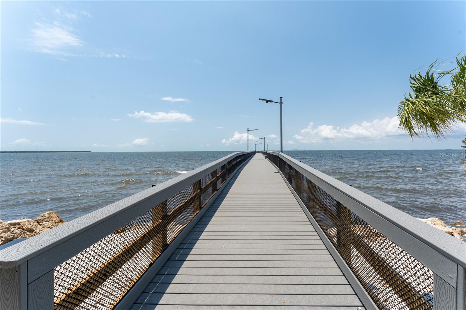 ISLAND RESORT AT MARINERS CLUB - Residential