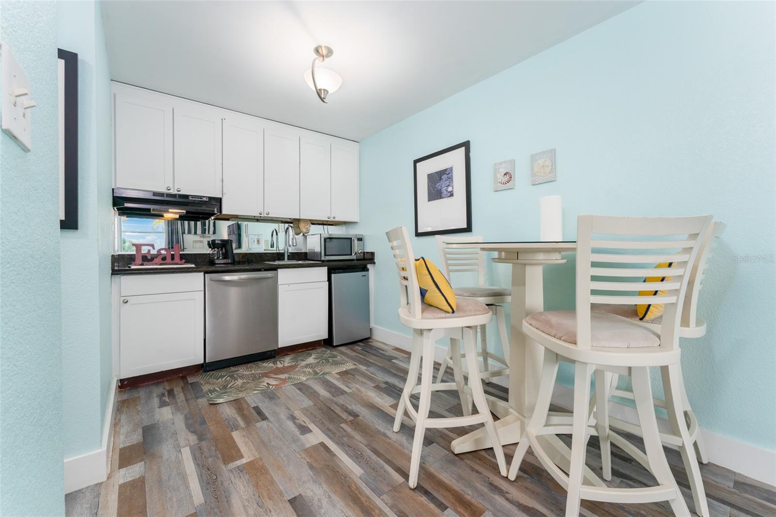 ISLAND RESORT AT MARINERS CLUB - Residential