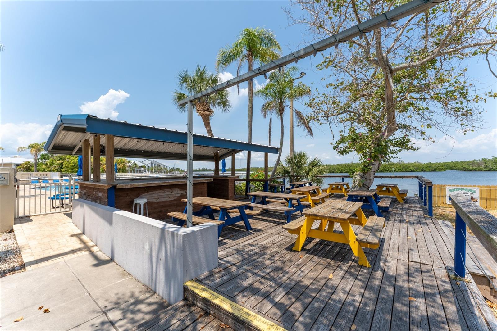 ISLAND RESORT AT MARINERS CLUB - Residential