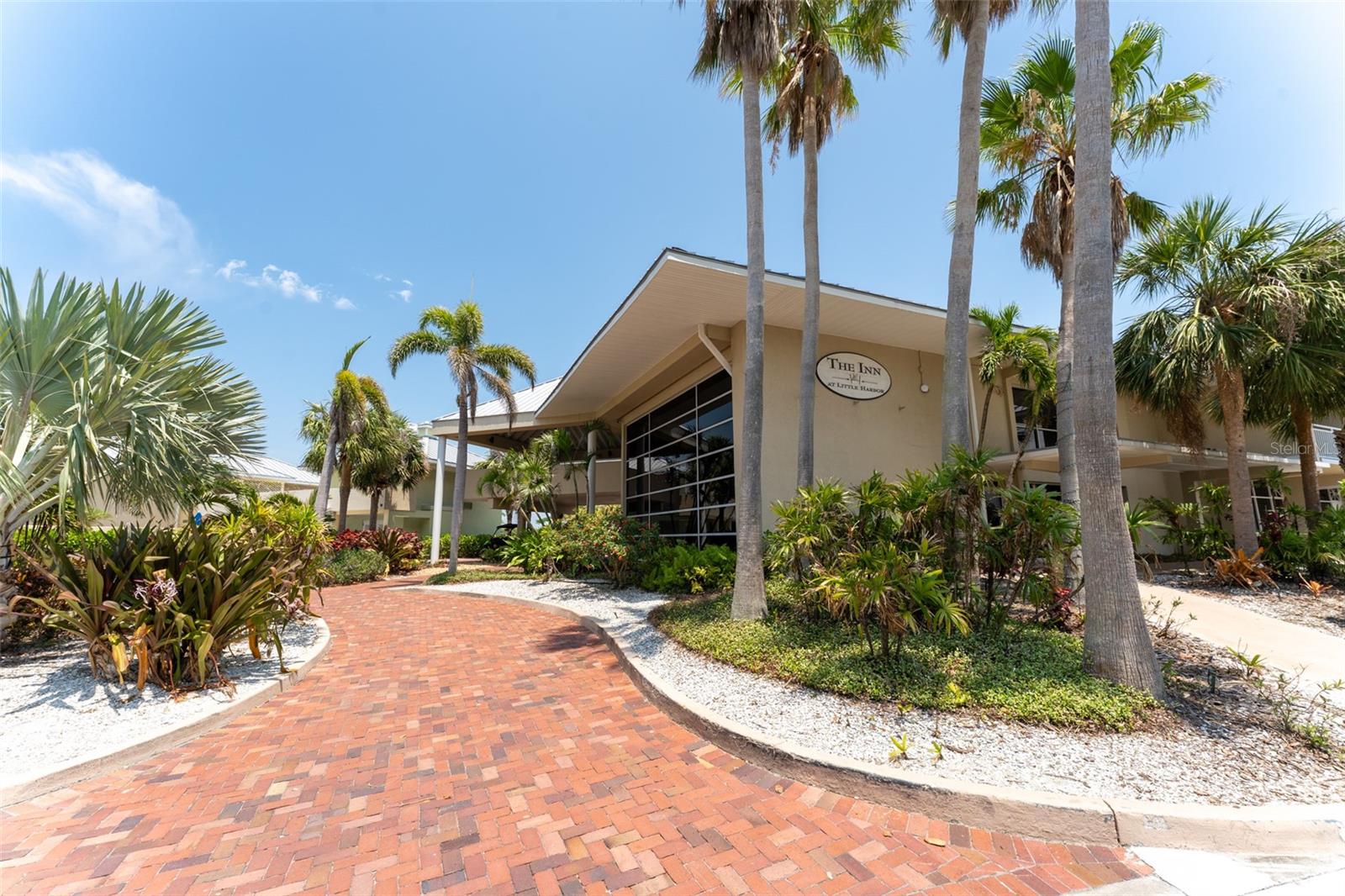 ISLAND RESORT AT MARINERS CLUB - Residential