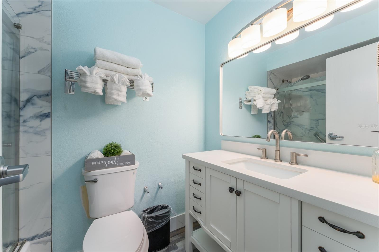 ISLAND RESORT AT MARINERS CLUB - Residential