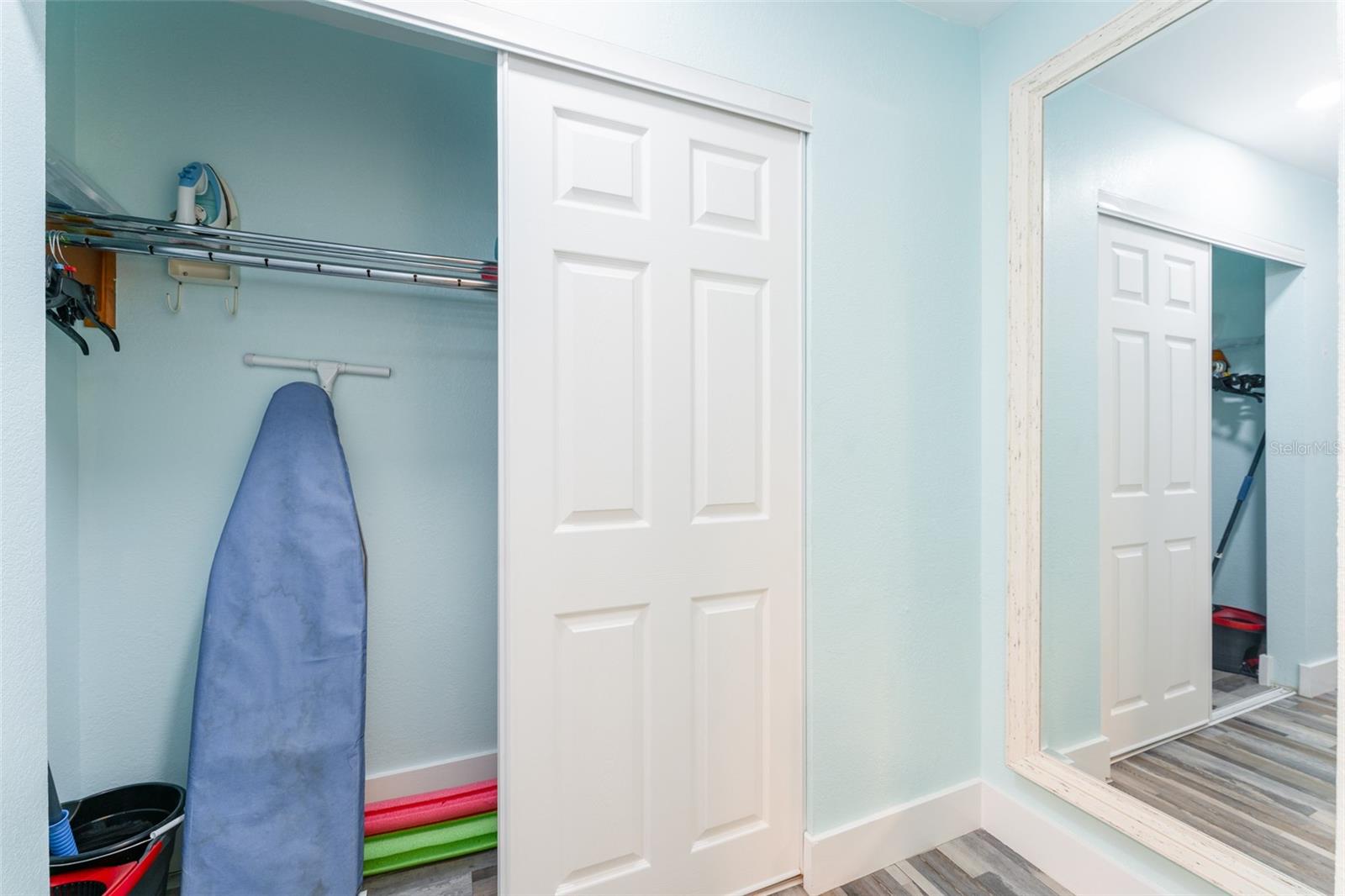 ISLAND RESORT AT MARINERS CLUB - Residential