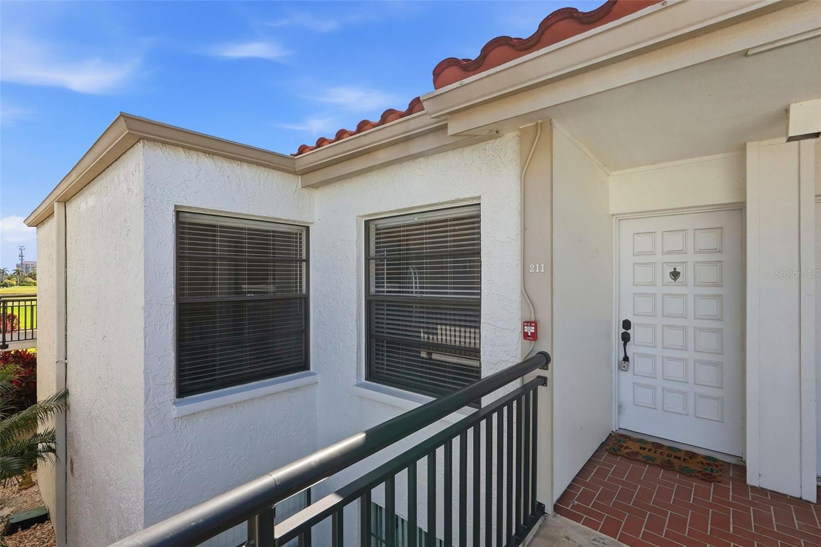 6210 SUN BOULEVARD 211