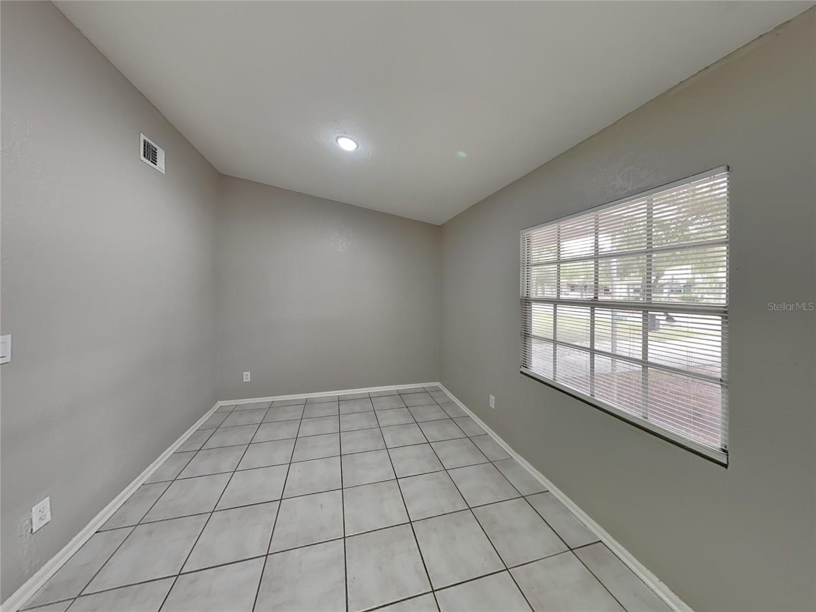 EASTBROOK SUB UNIT 03 - Residential Lease