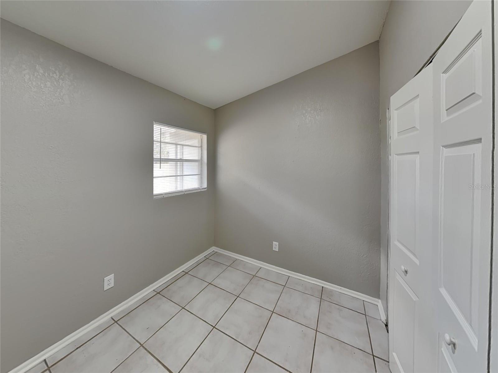 EASTBROOK SUB UNIT 03 - Residential Lease