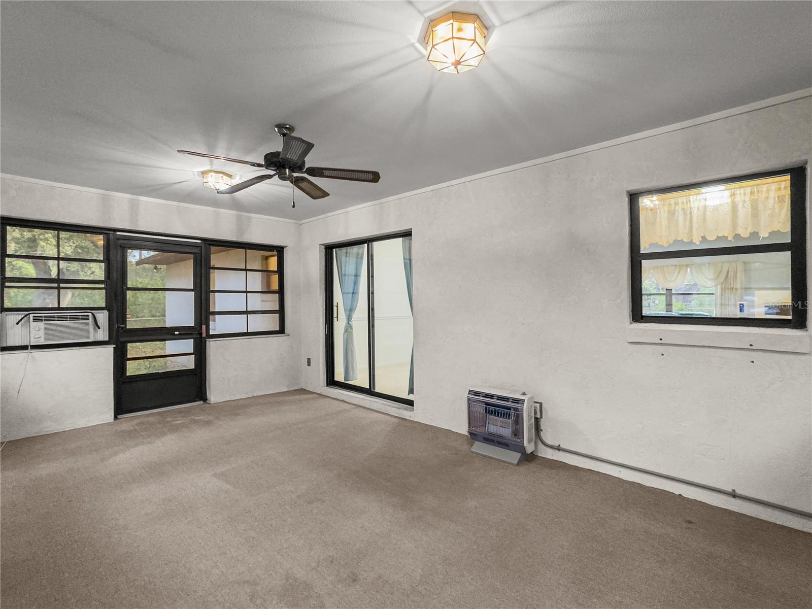 SEC 01 SILVER LAKES ACRES - Residential