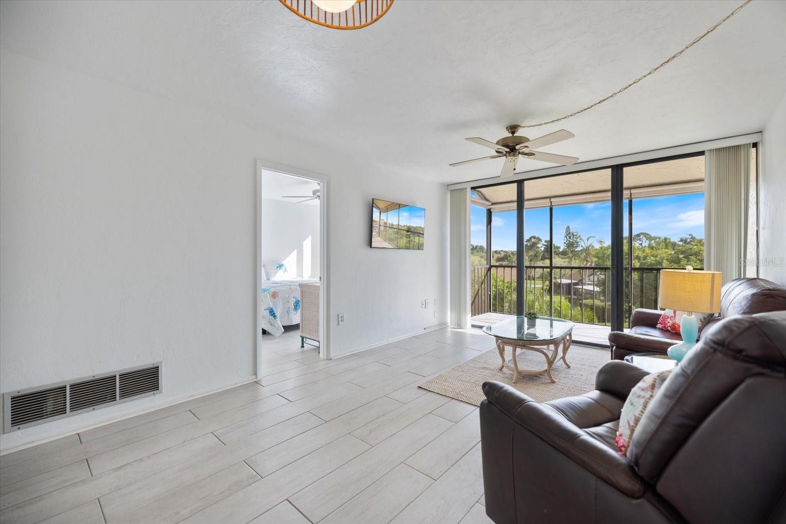 618 BIRD BAY DRIVE S 317