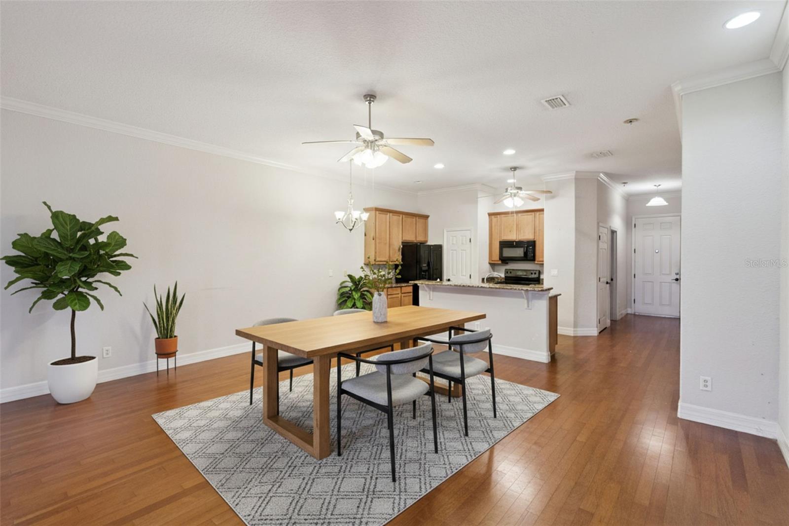 THE VILLAS AT GREEN GATE - Residential