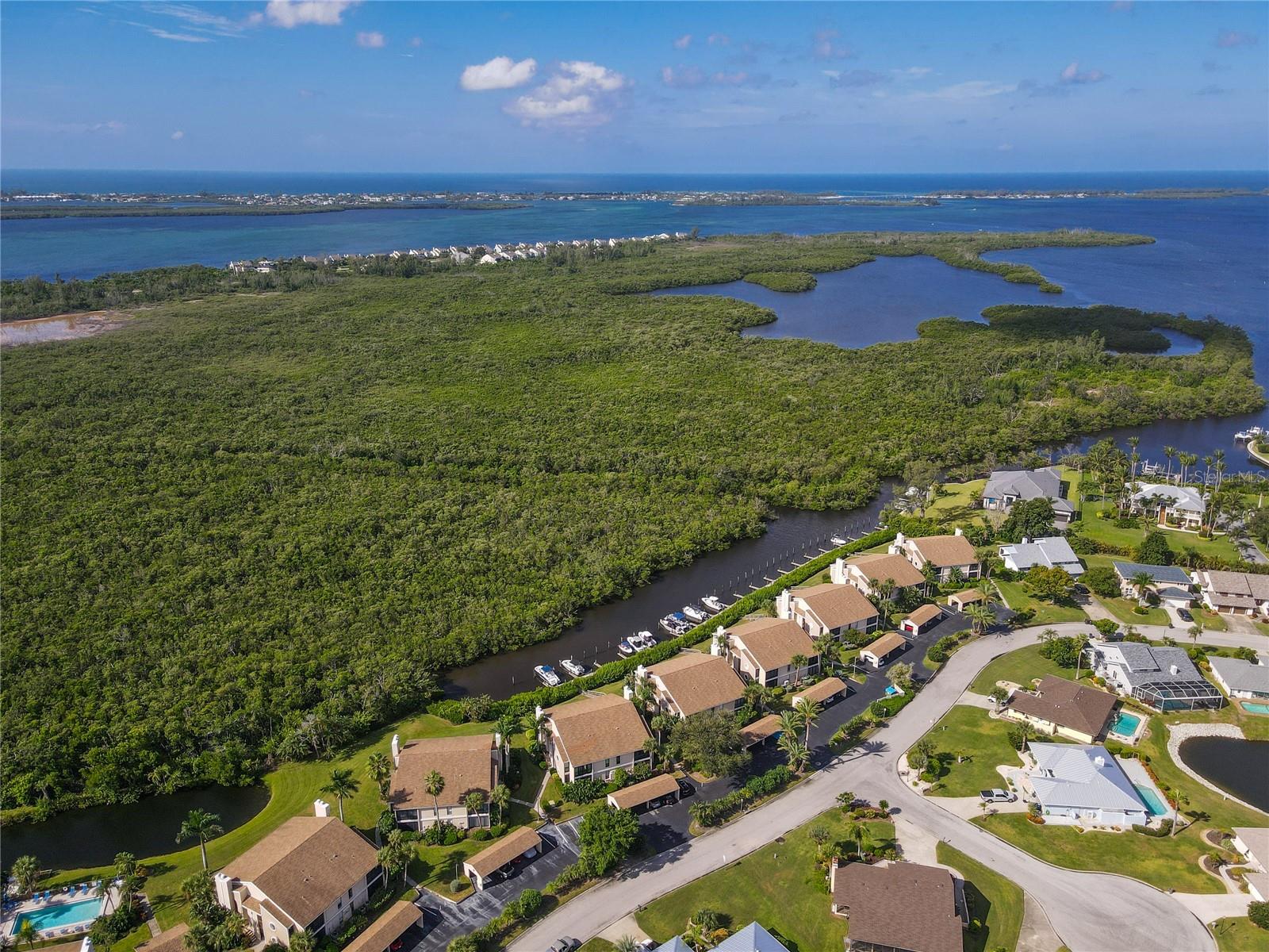 BAY HOLLOW - Residential