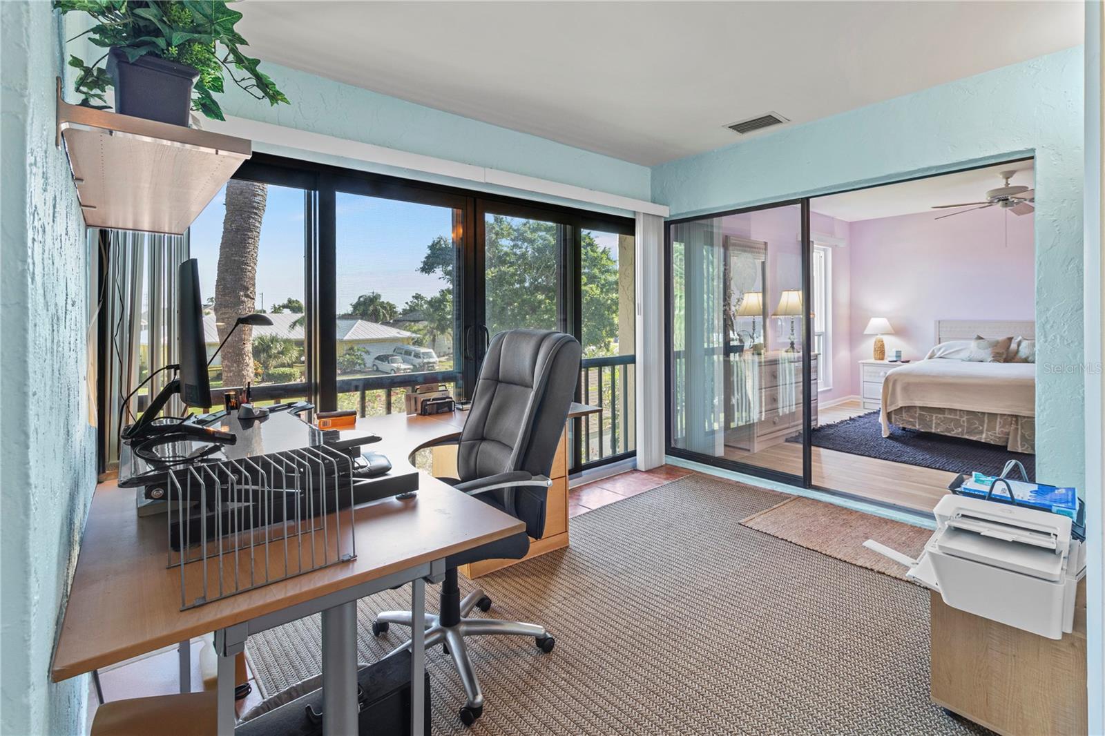 BAY HOLLOW - Residential