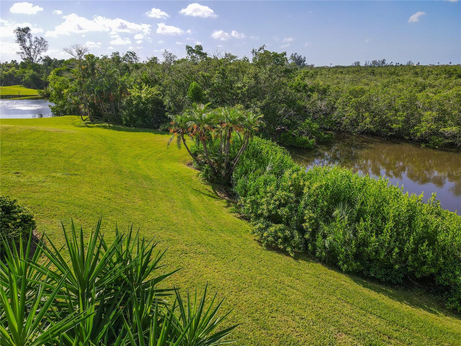 BAY HOLLOW - Residential