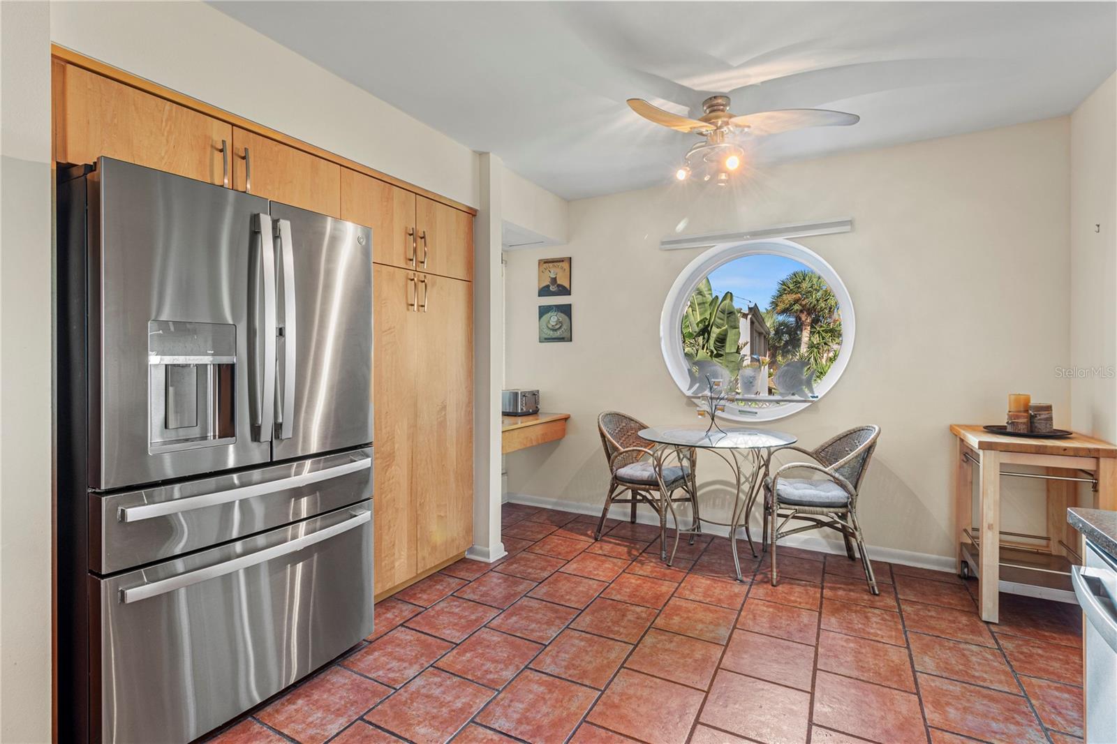 BAY HOLLOW - Residential