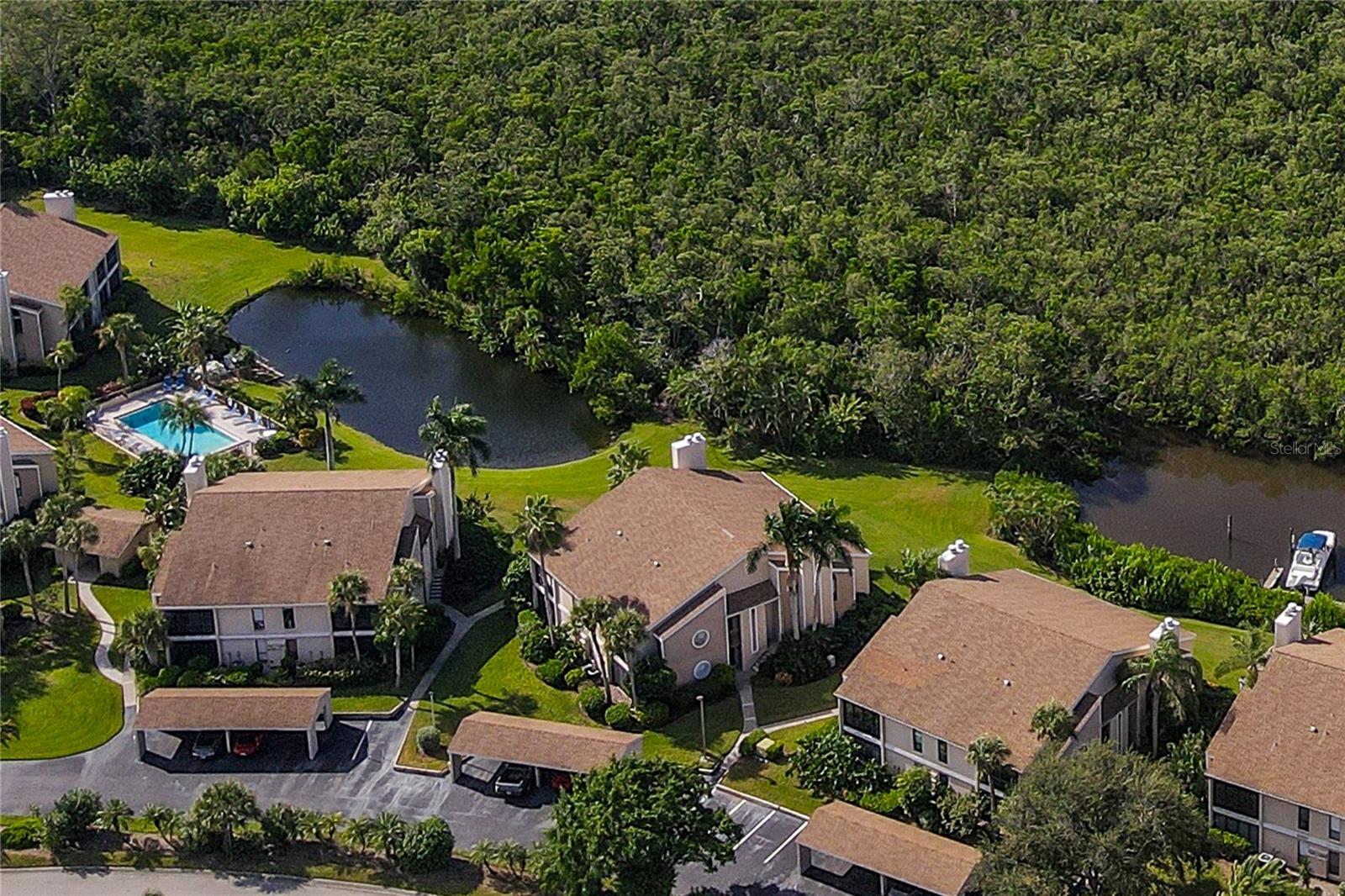 BAY HOLLOW - Residential