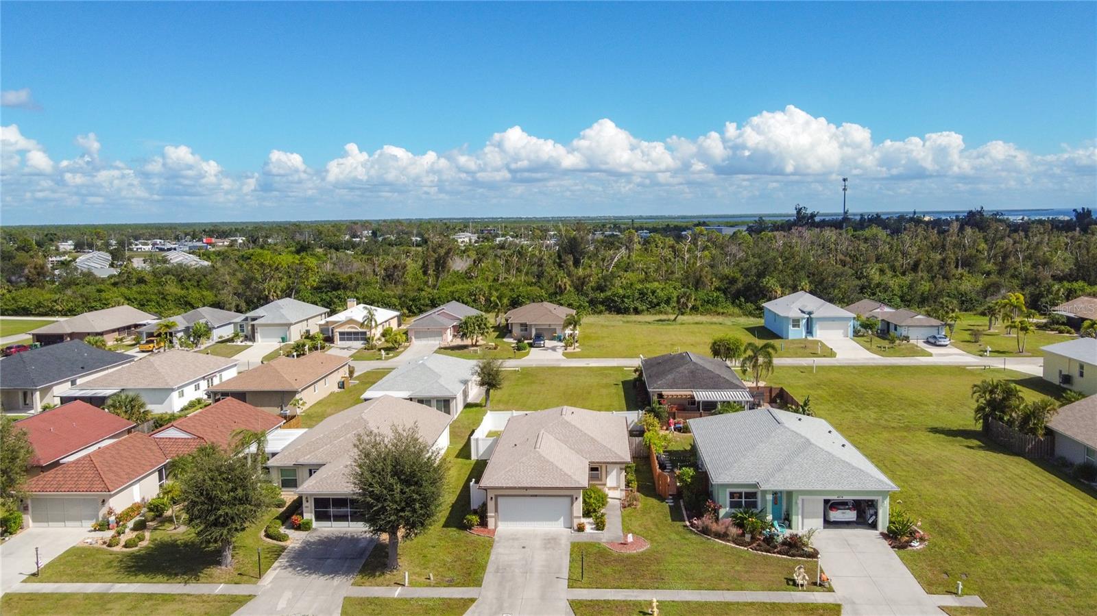 TREE TOPS AT RANGER POINT - Residential