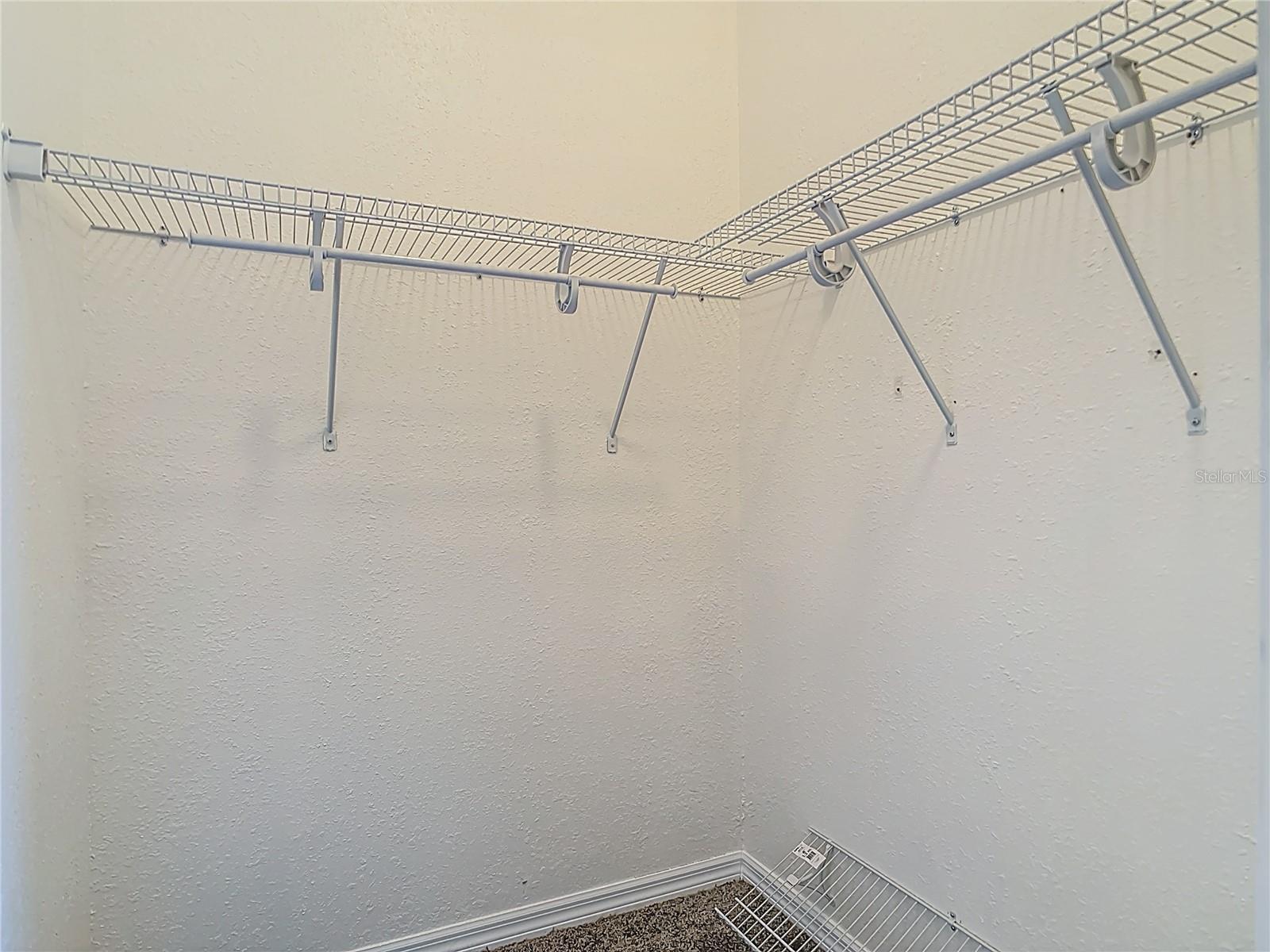 TREE TOPS AT RANGER POINT - Residential