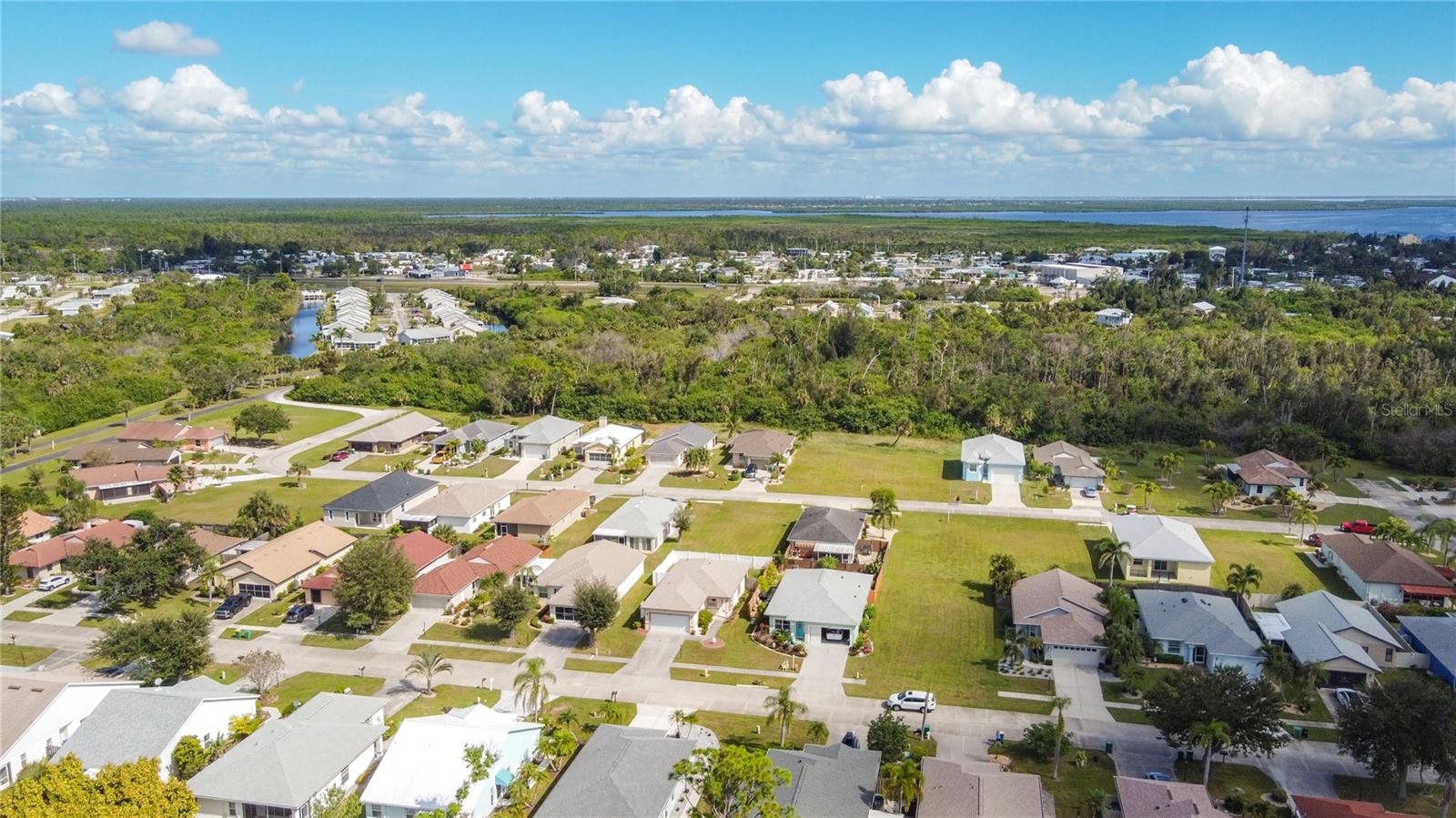 TREE TOPS AT RANGER POINT - Residential
