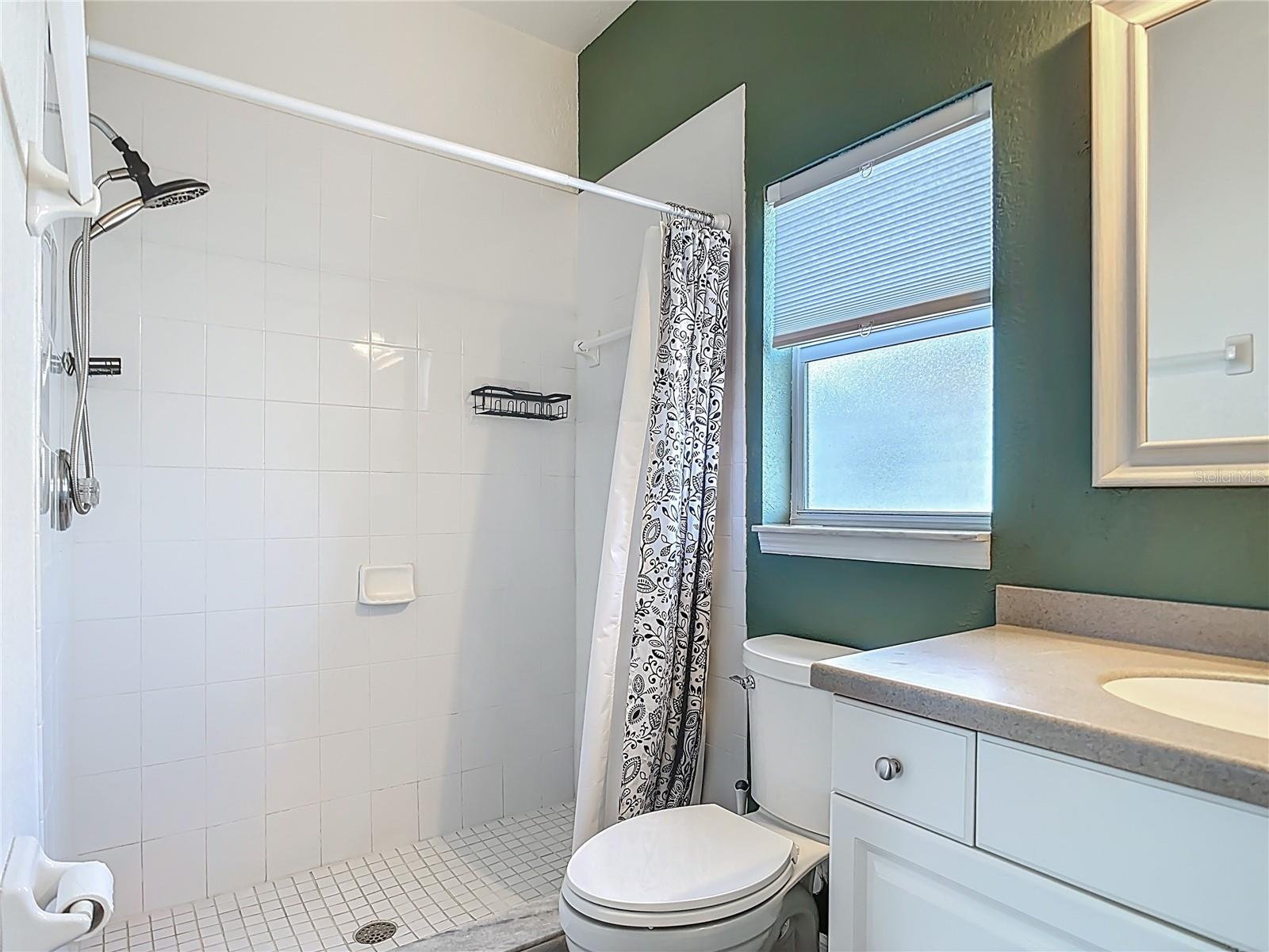 TREE TOPS AT RANGER POINT - Residential