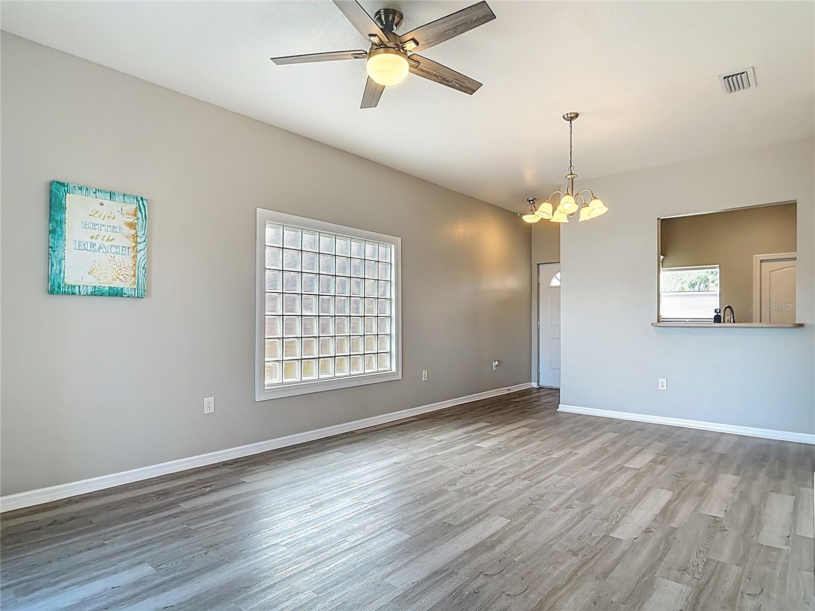 TREE TOPS AT RANGER POINT - Residential