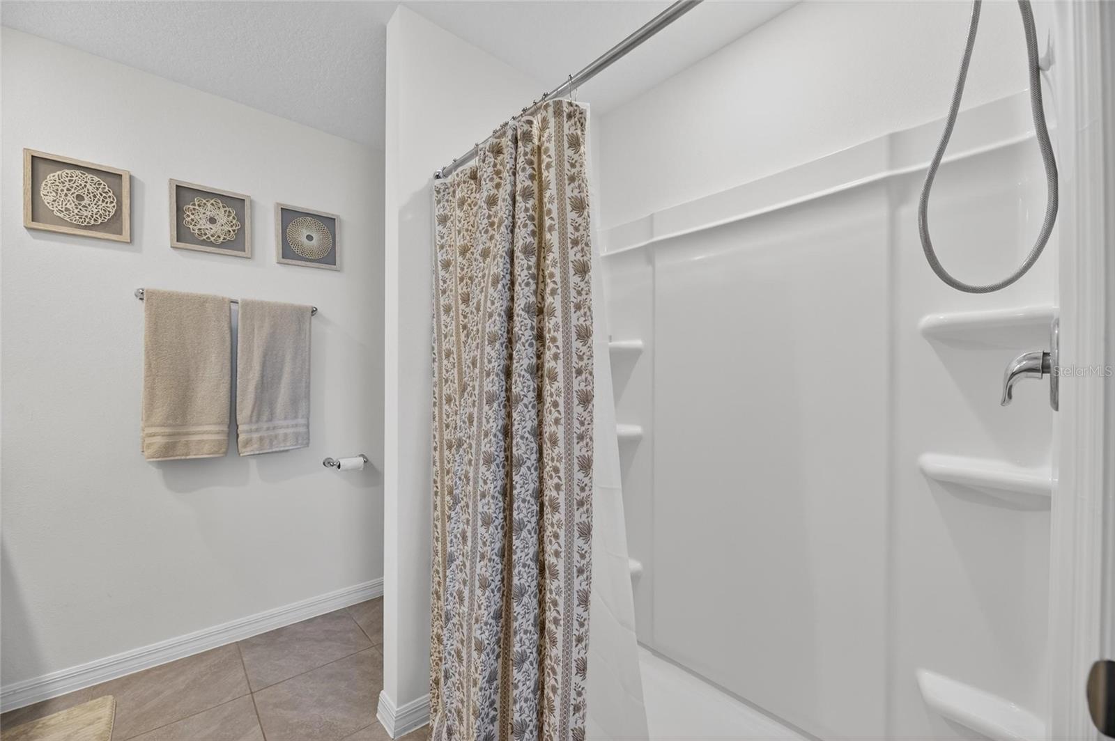 BERRY BAY SUB - Residential