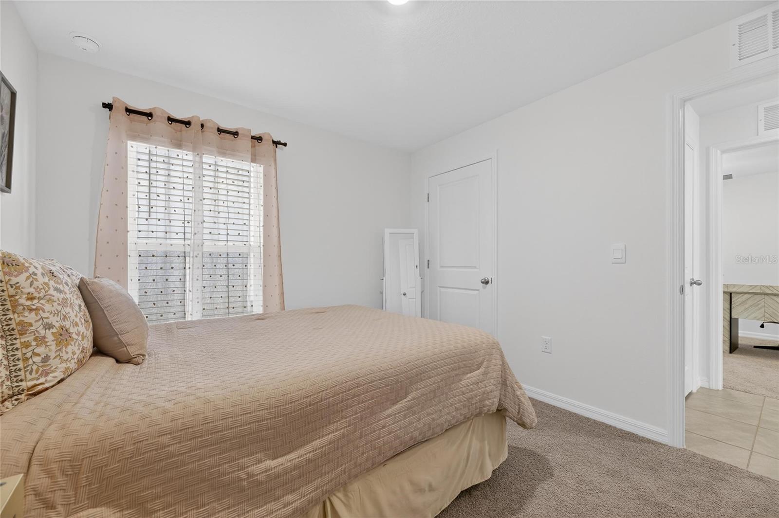 BERRY BAY SUB - Residential