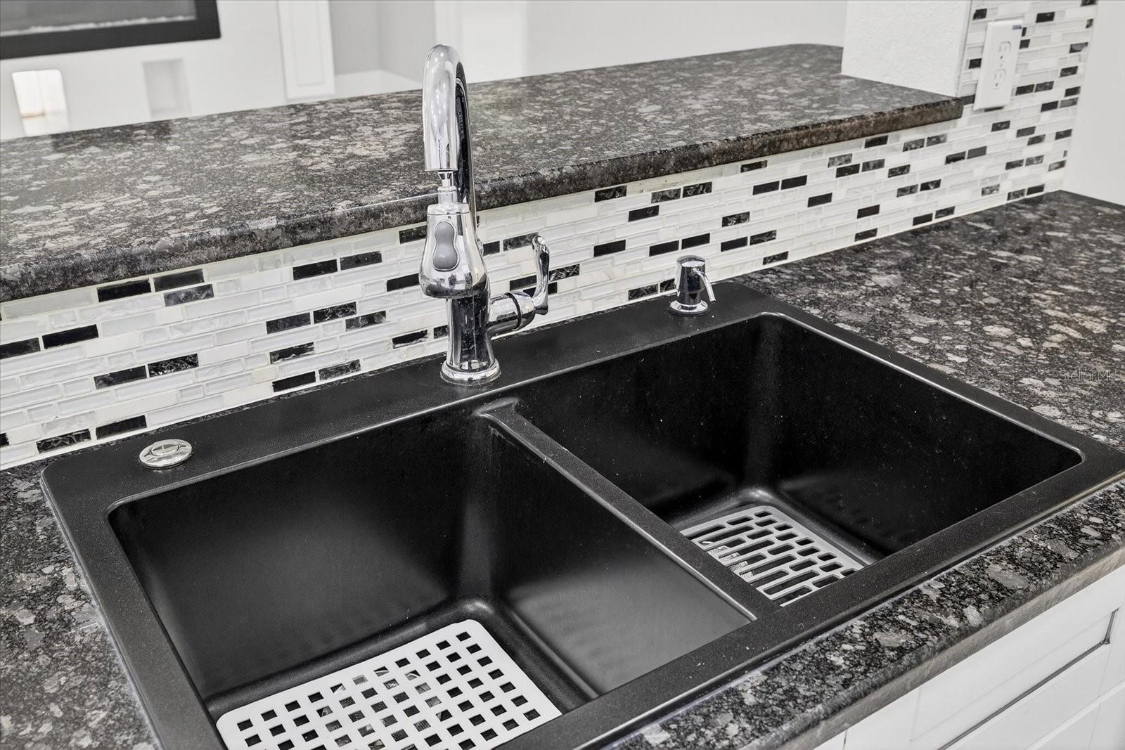 CASA LOMA SUB - Residential