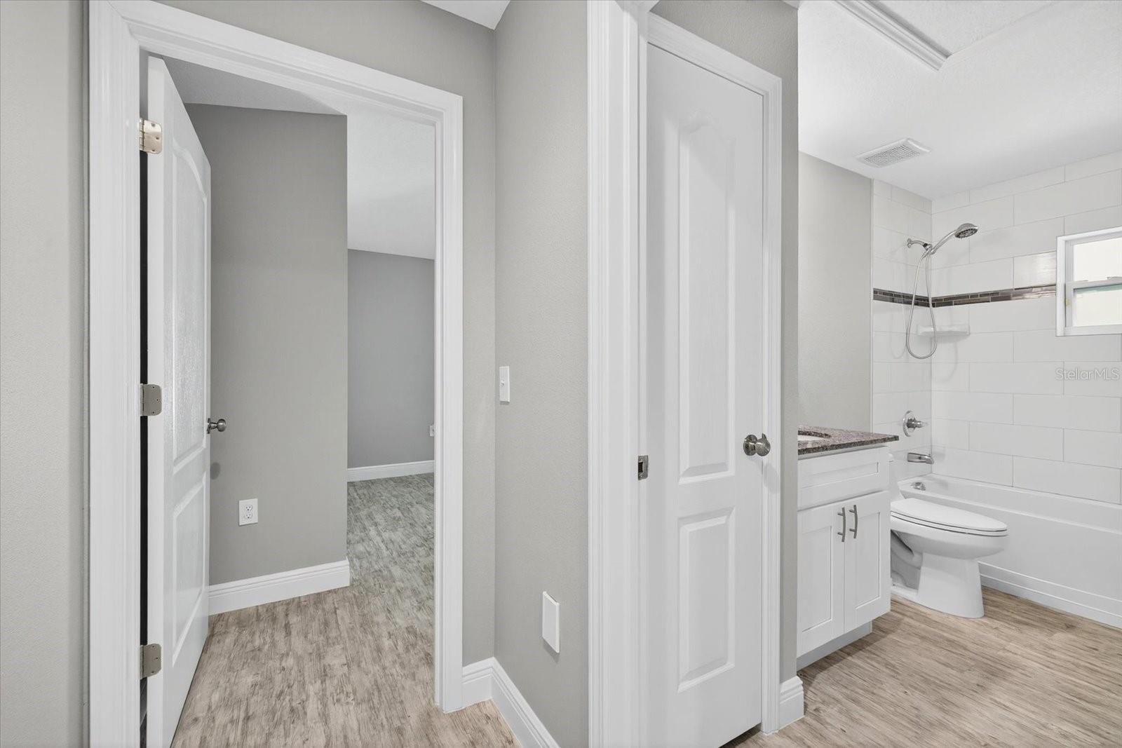 CASA LOMA SUB - Residential