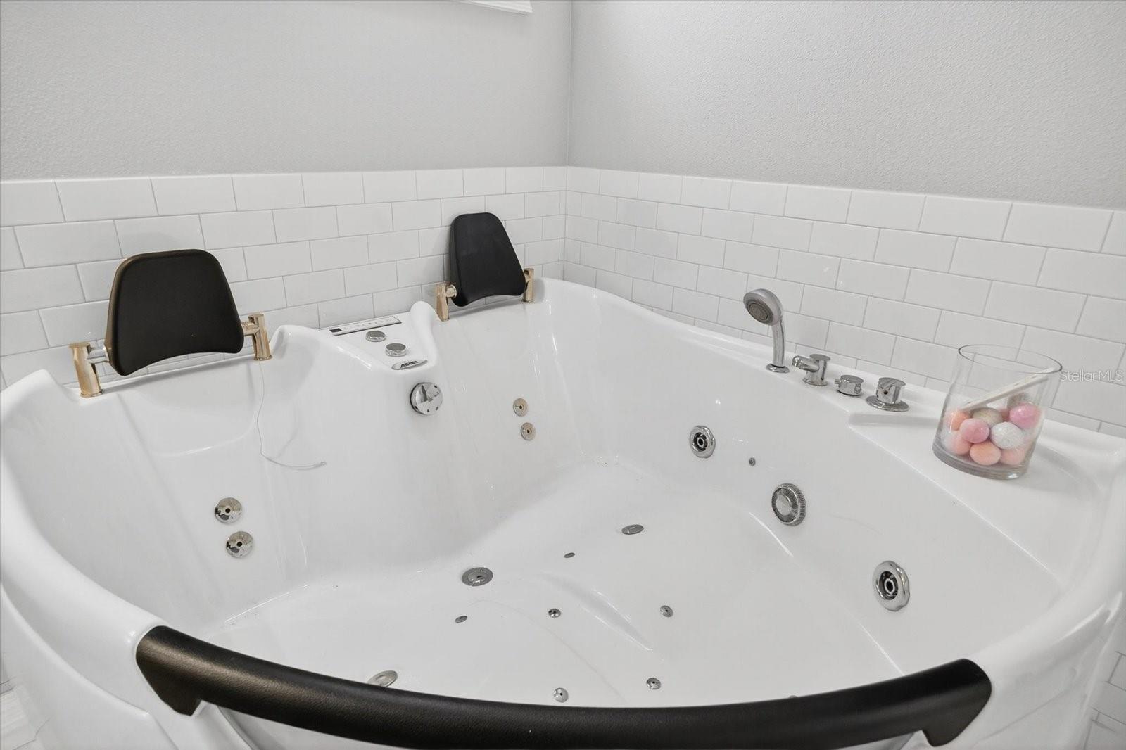 CASA LOMA SUB - Residential