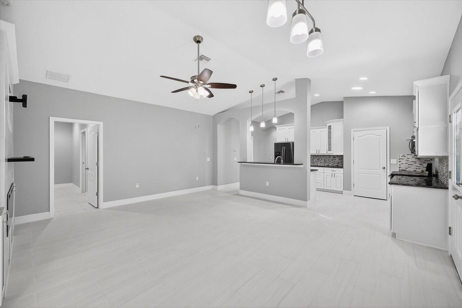 CASA LOMA SUB - Residential