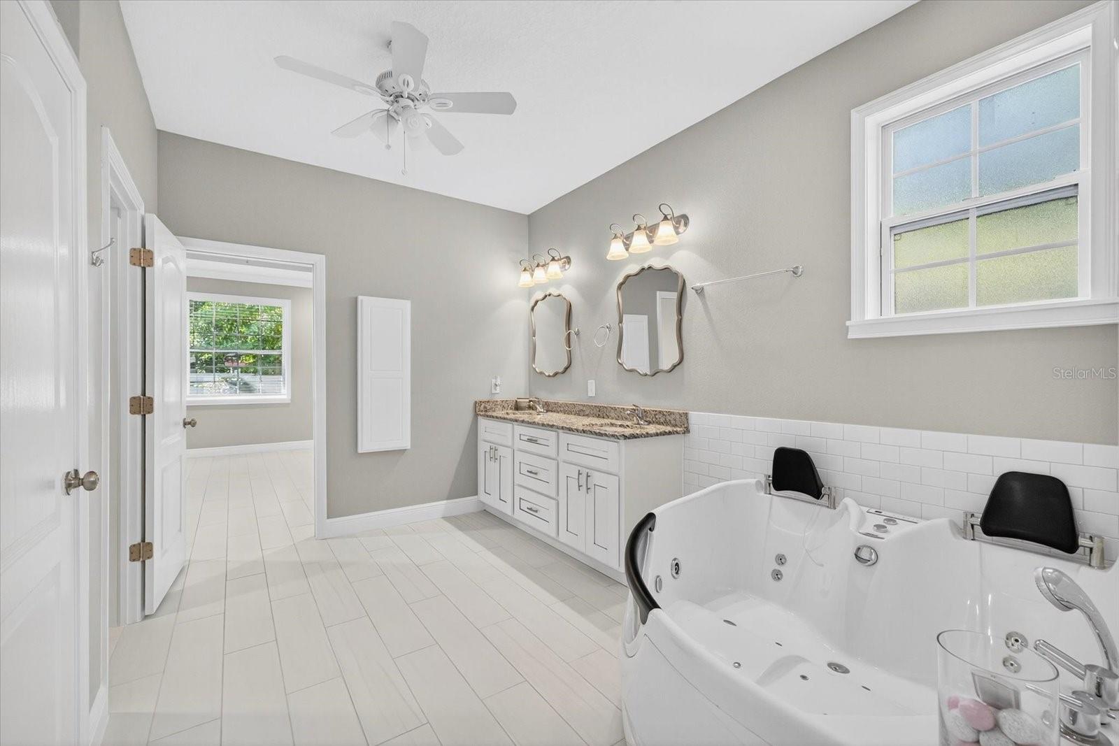 CASA LOMA SUB - Residential