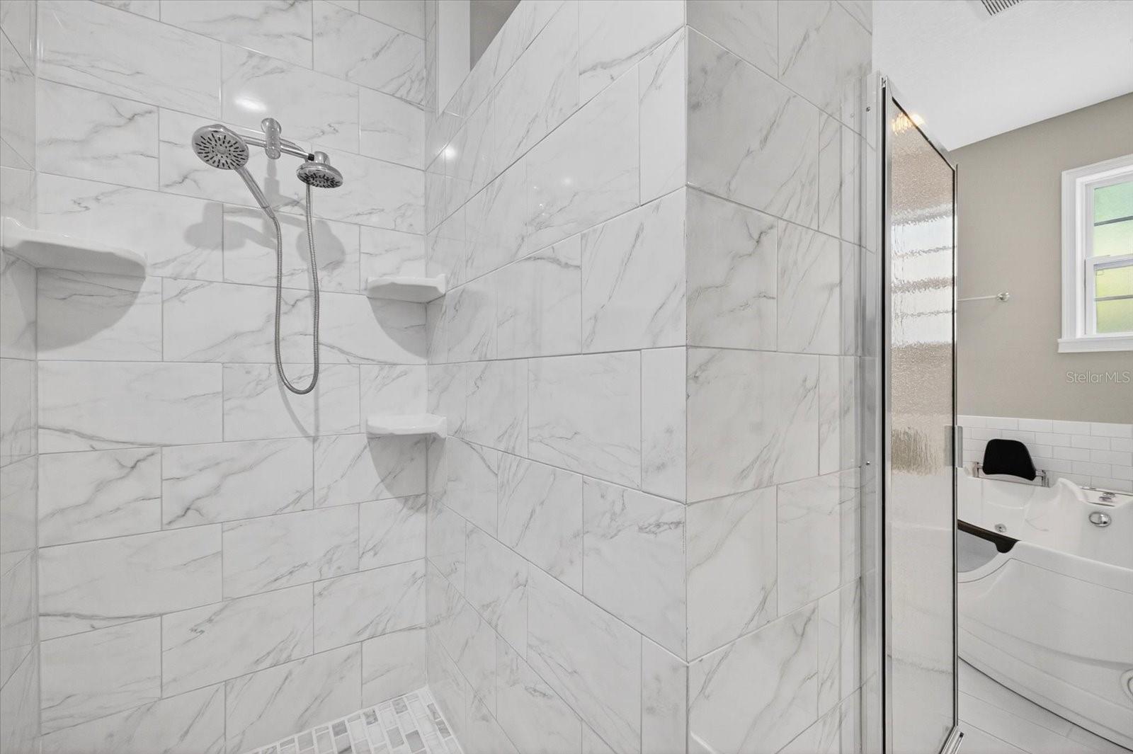 CASA LOMA SUB - Residential