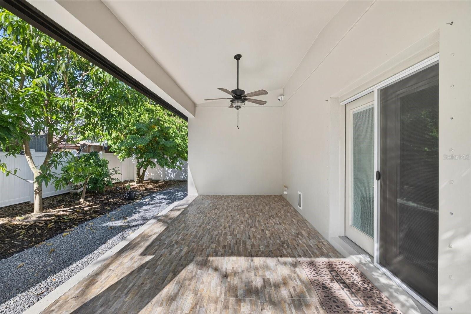 CASA LOMA SUB - Residential