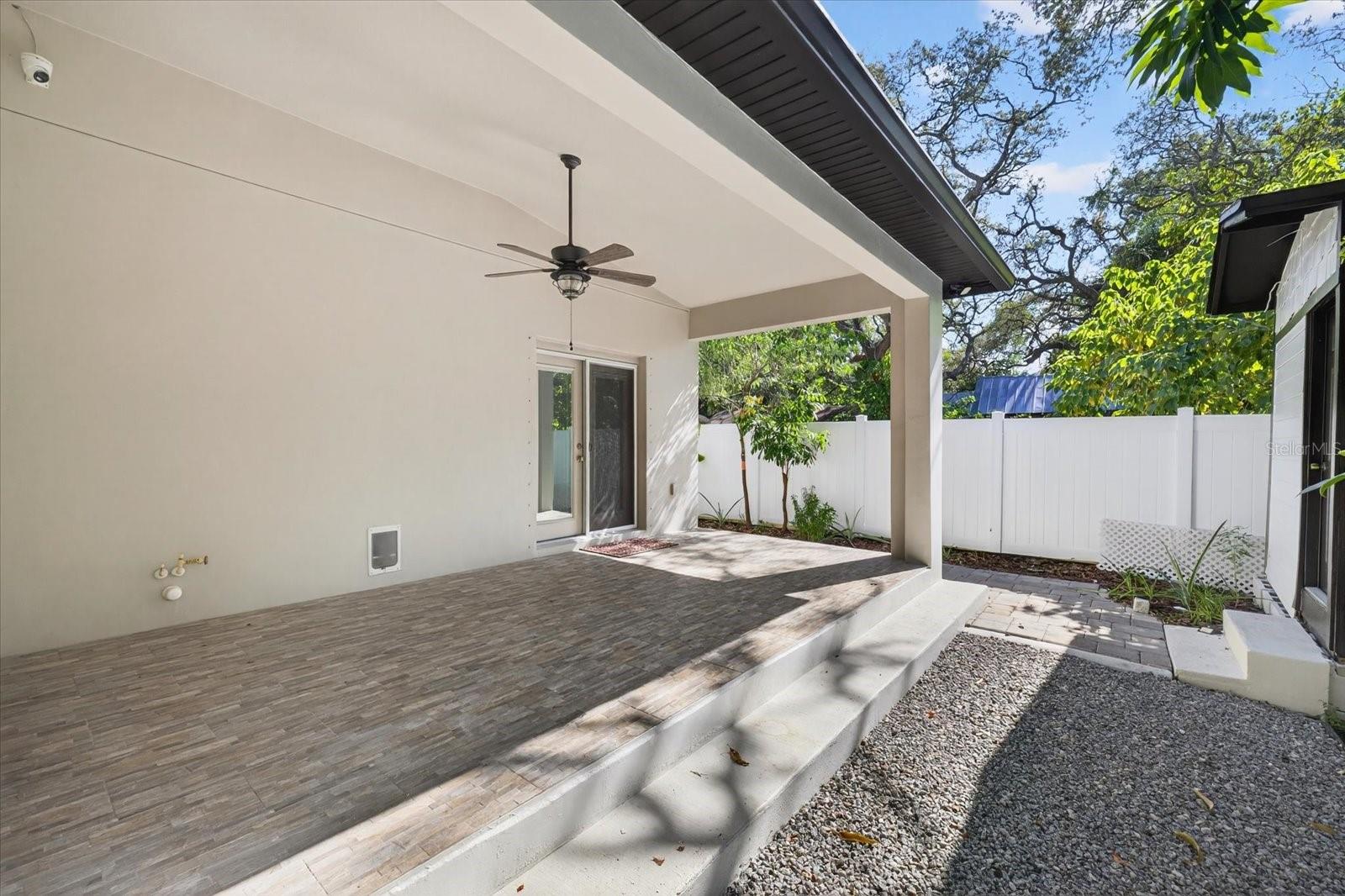 CASA LOMA SUB - Residential