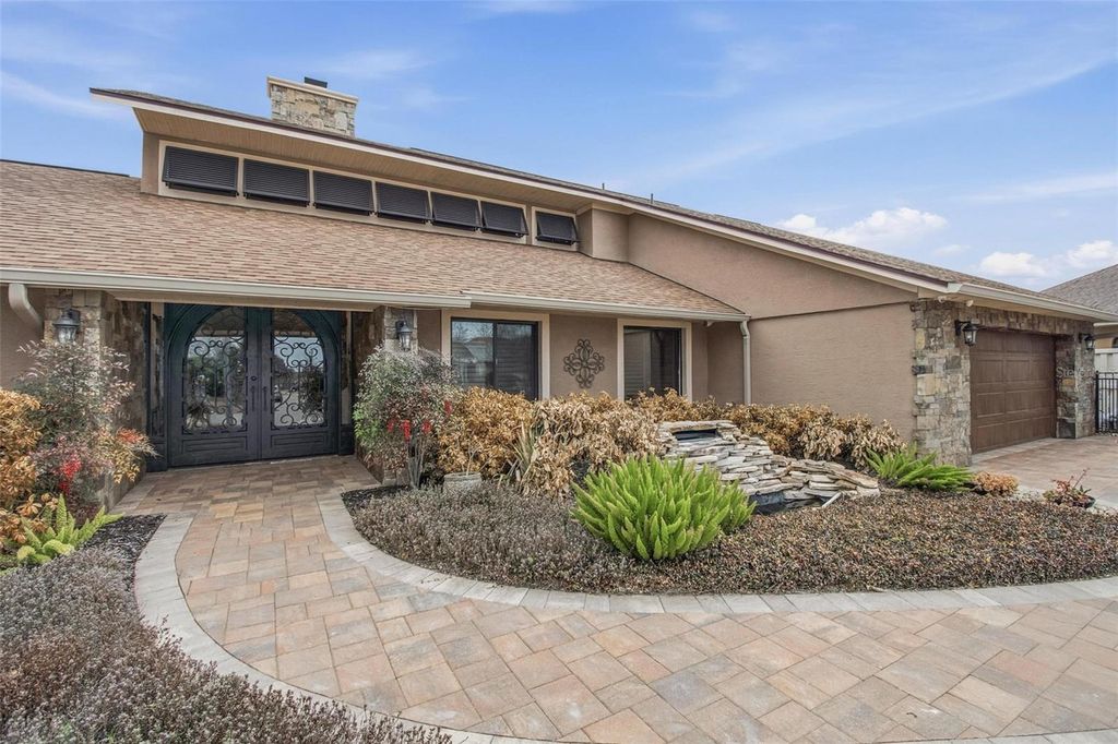 Photo of 14 Calusa Court, Palm Coast, FL 32137 (MLS # FC316100)