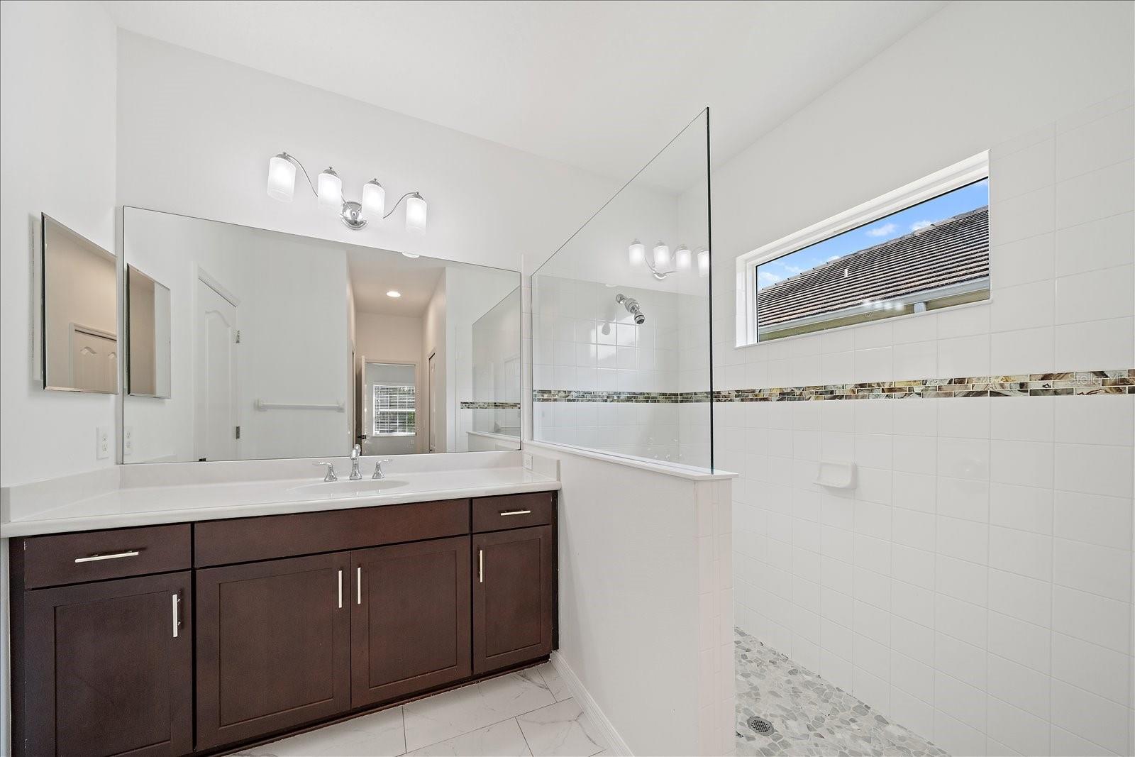 WINDWOOD - Residential