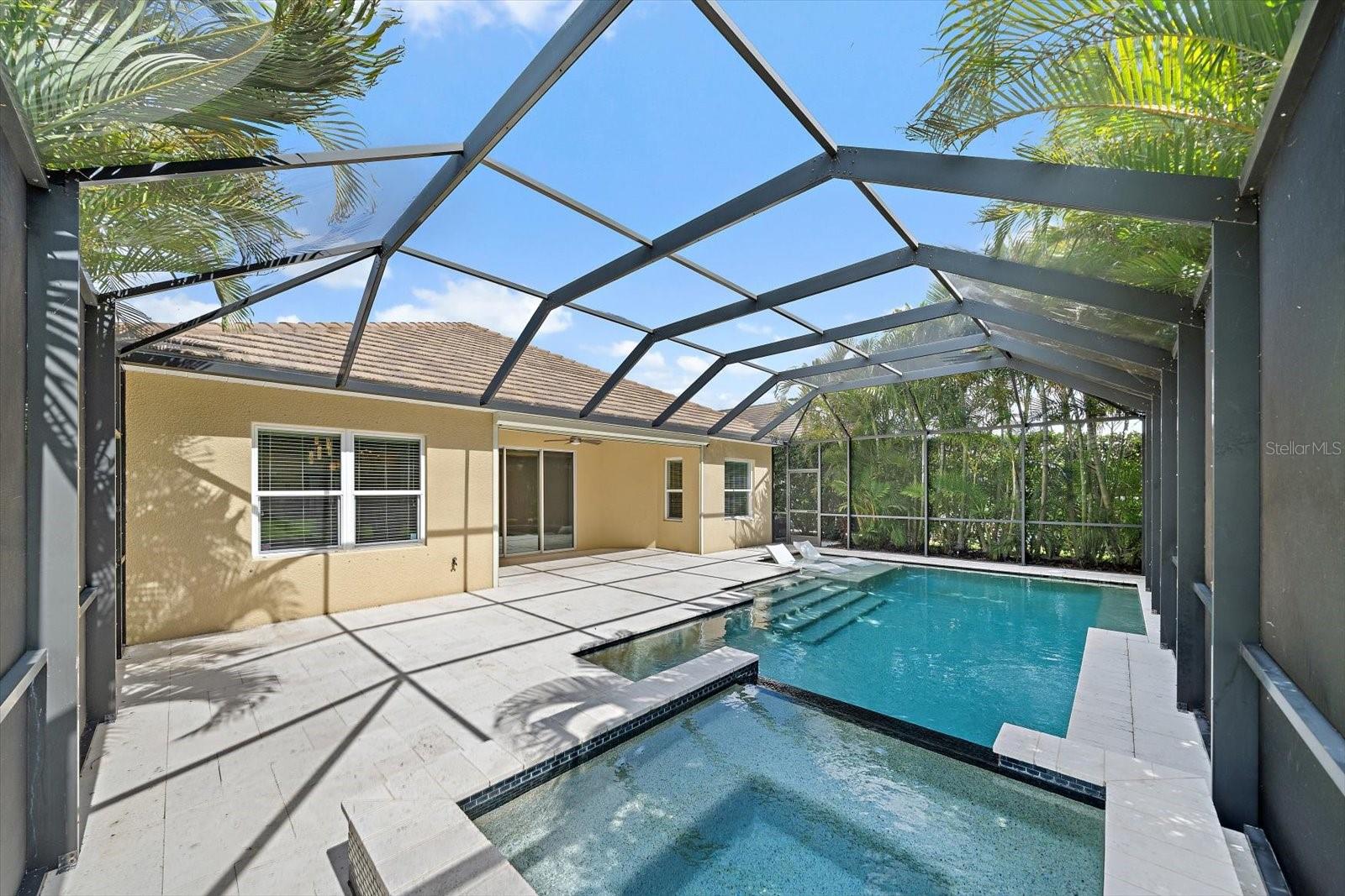 WINDWOOD - Residential