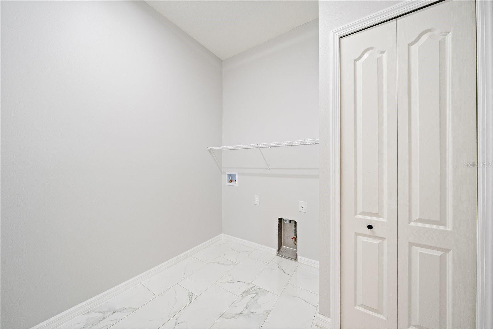 WINDWOOD - Residential