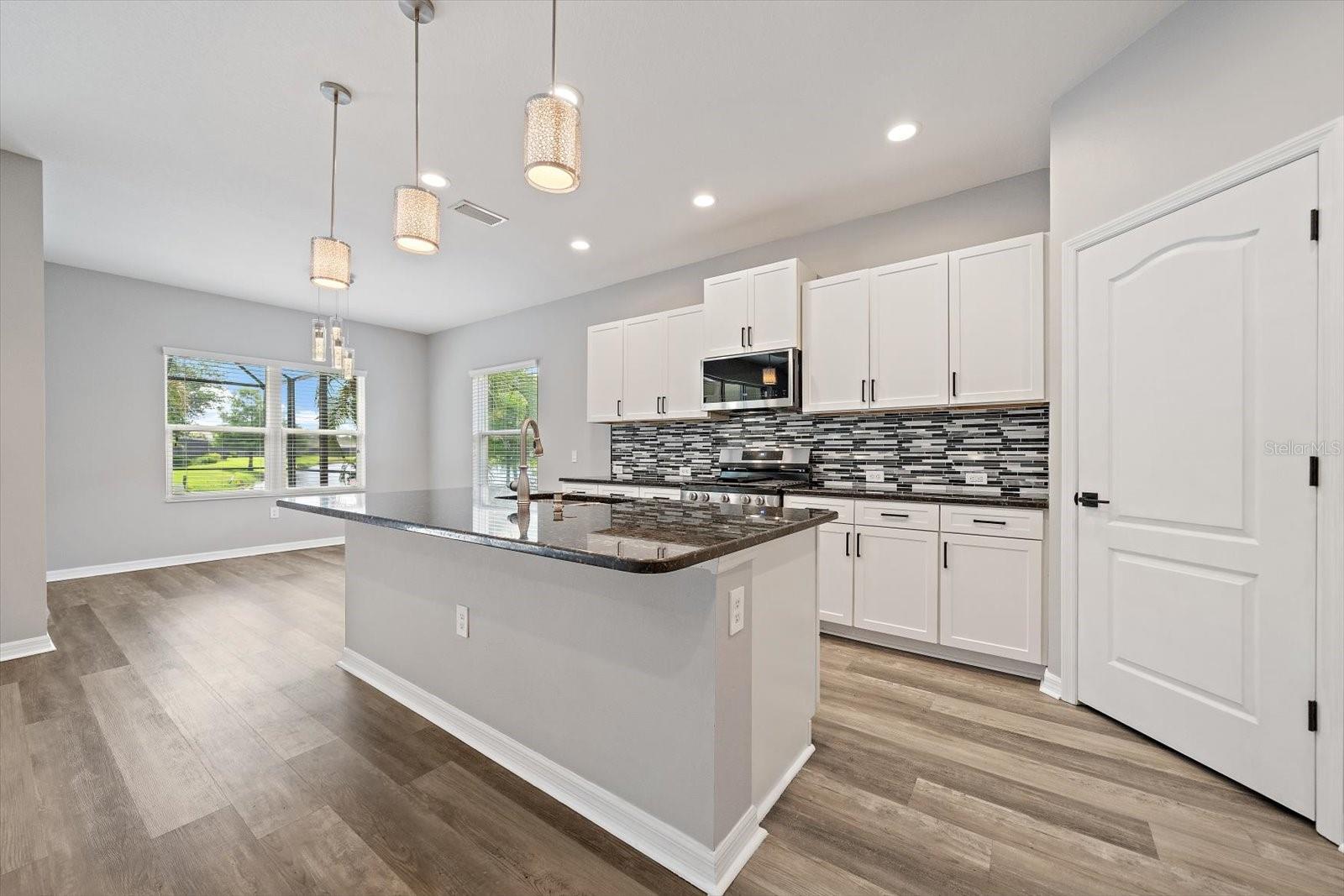 WINDWOOD - Residential