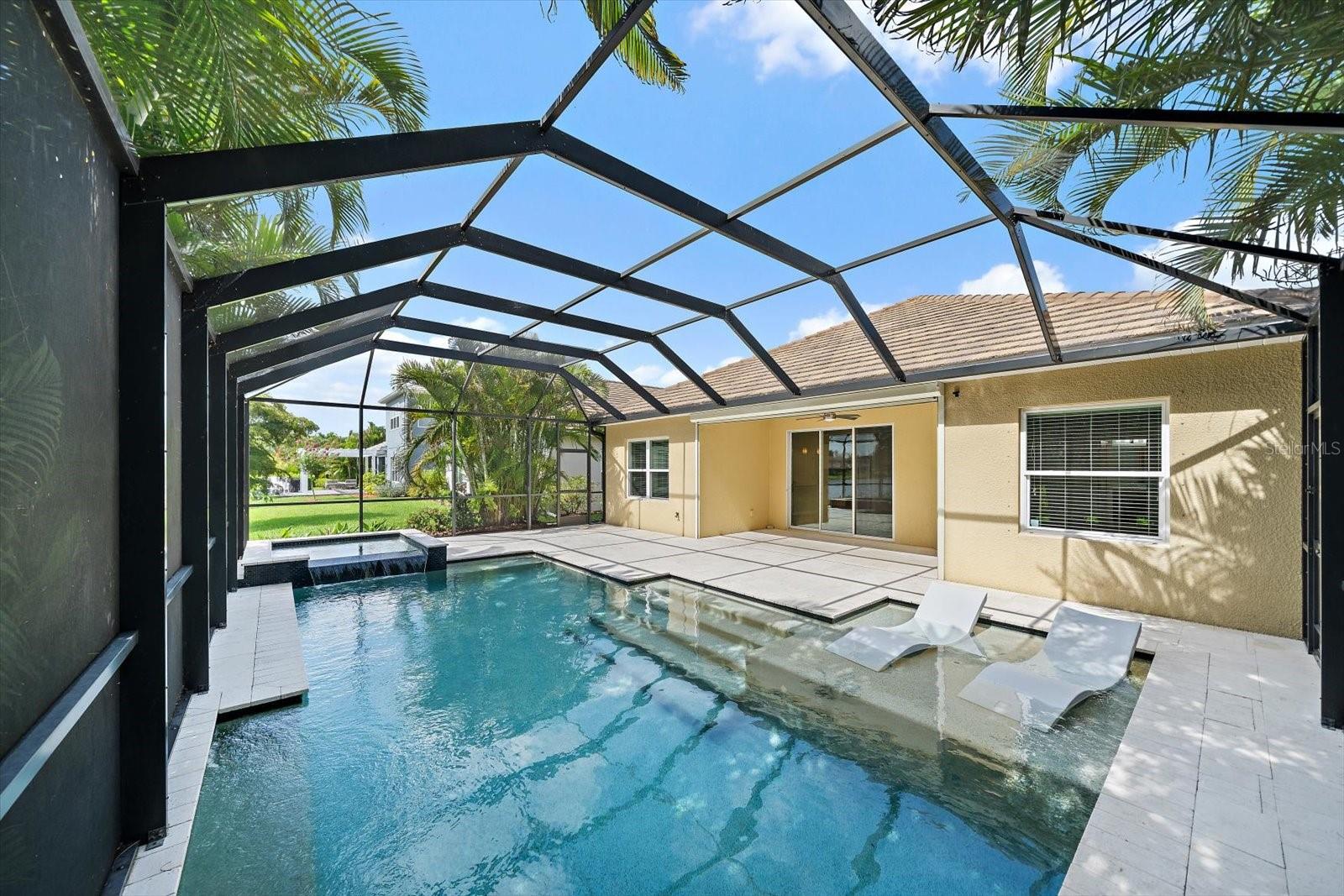 WINDWOOD - Residential