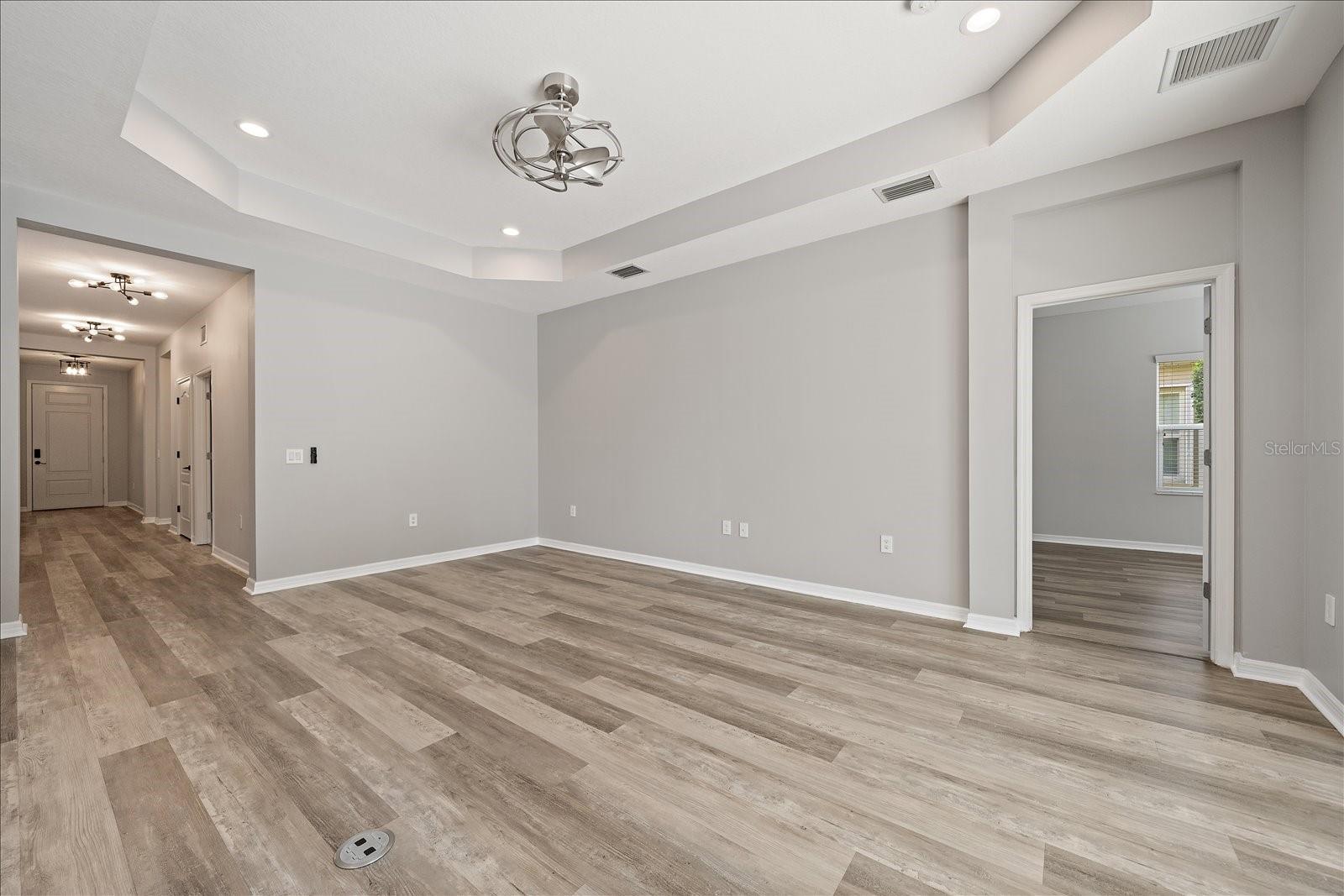 WINDWOOD - Residential